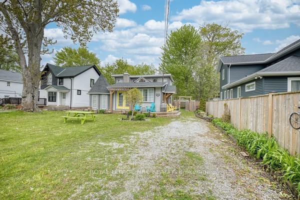 374 Ridgeway Road, Fort Erie — photo 3 of 5