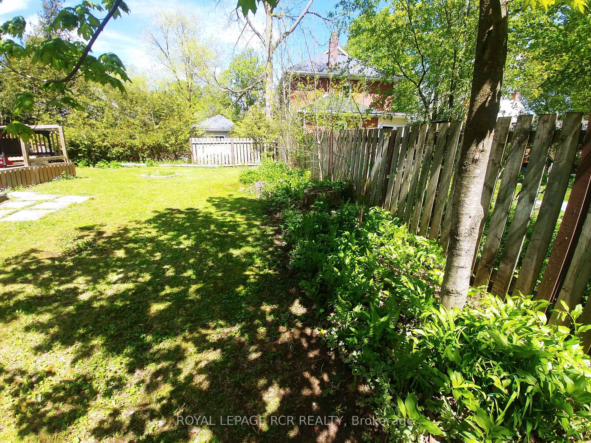 2 Dundas  W Street, Erin — photo 4 of 5