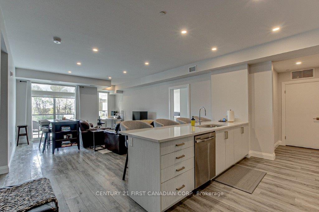 200 Callaway Road 307, London North — photo 4 of 5