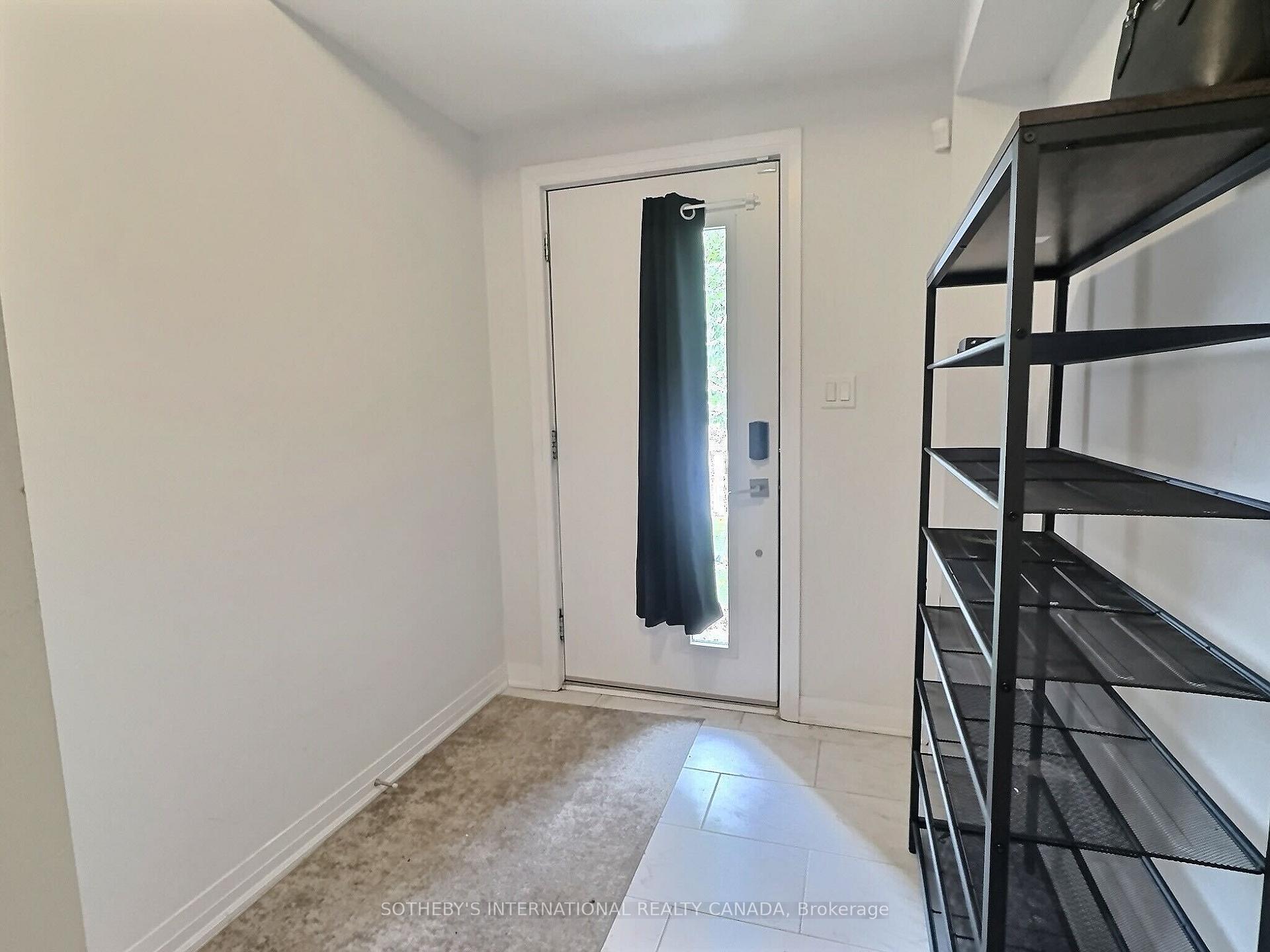 51 Sparrow Avenue 11, Cambridge — photo 3 of 5