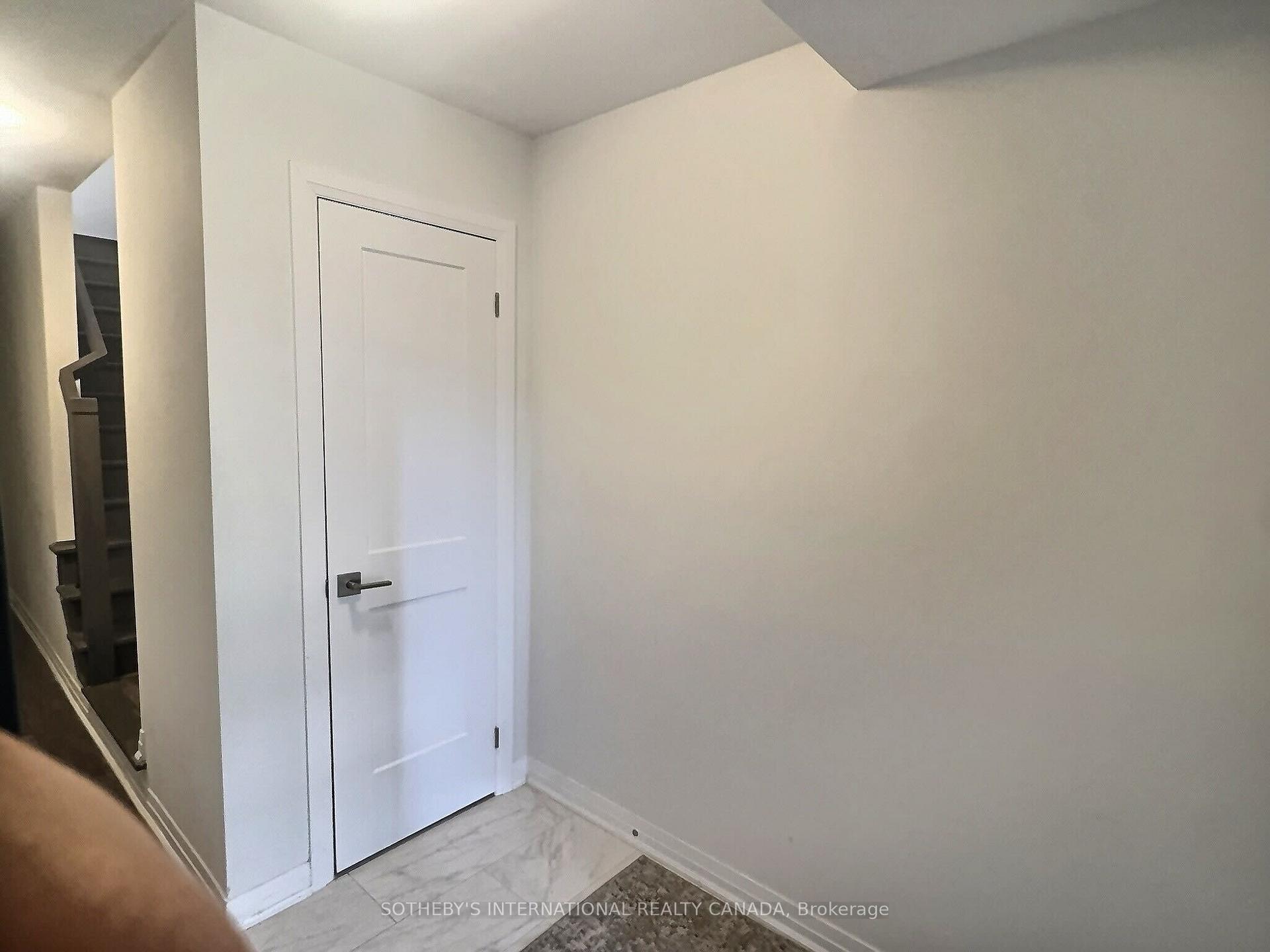 51 Sparrow Avenue 11, Cambridge — photo 4 of 5
