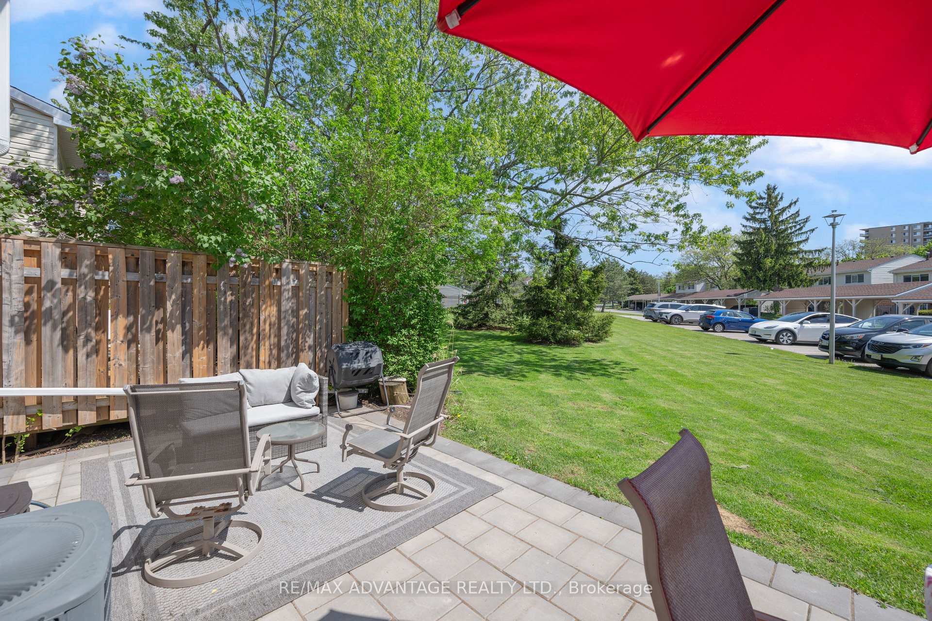 749 Wilkins Street, London South — photo 3 of 5
