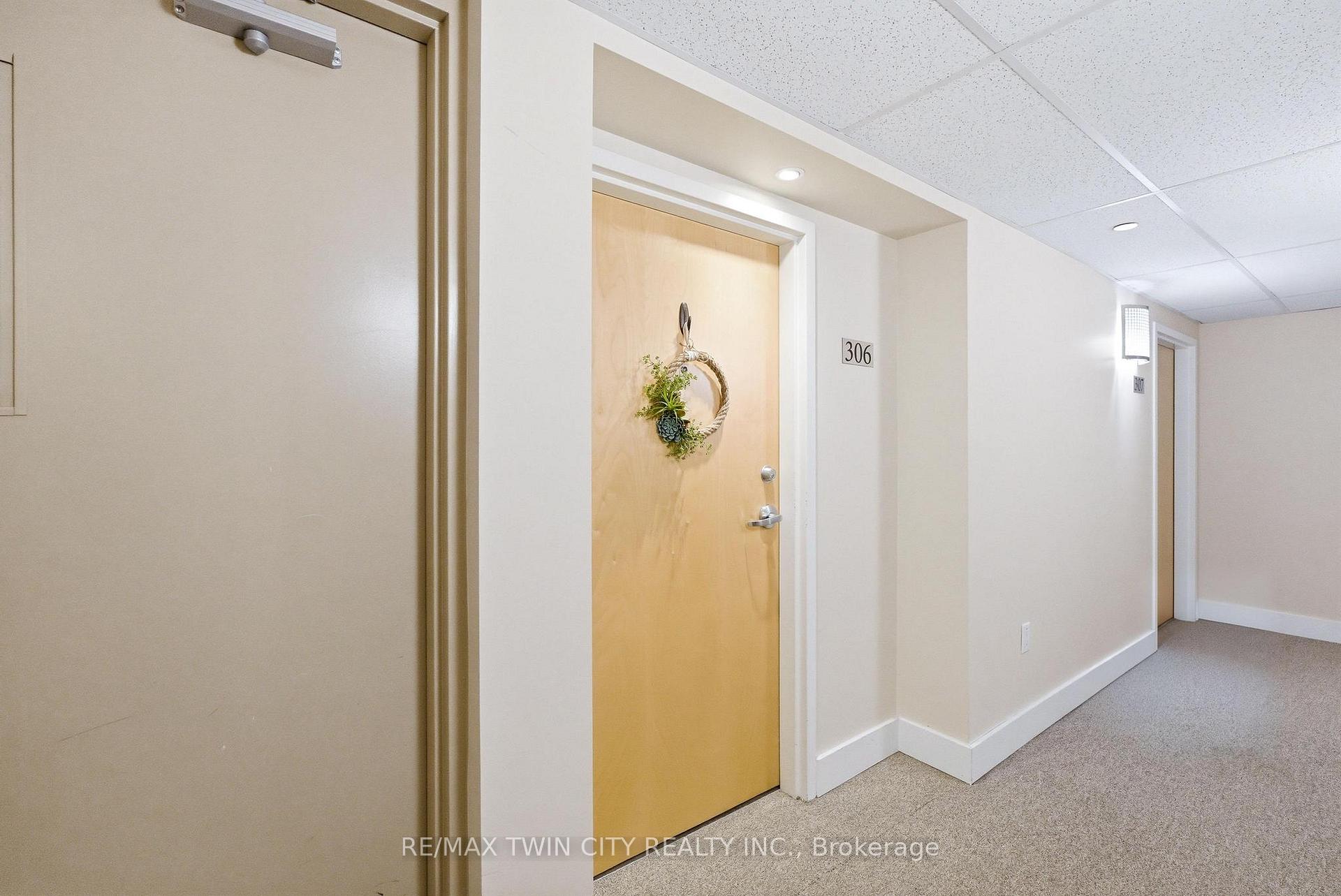 155 Water Street S 306, Cambridge — photo 3 of 5
