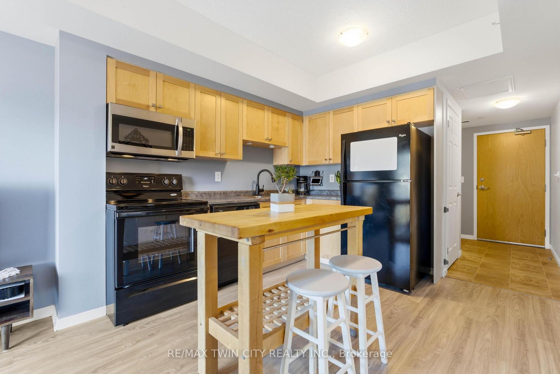 155 Water Street S 306, Cambridge — photo 5 of 5