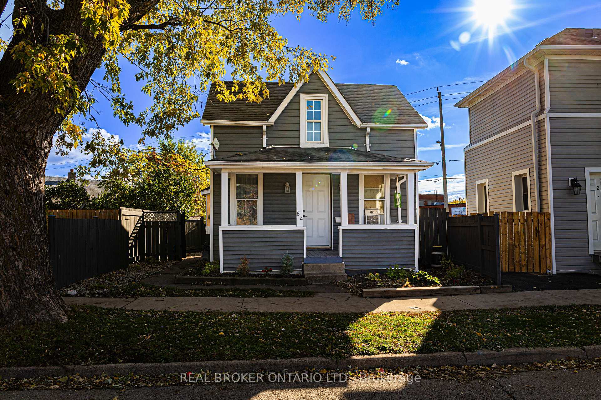 82 Page Street, St. Catharines, ON L2R 4A9 — St. Catharines, Ontario