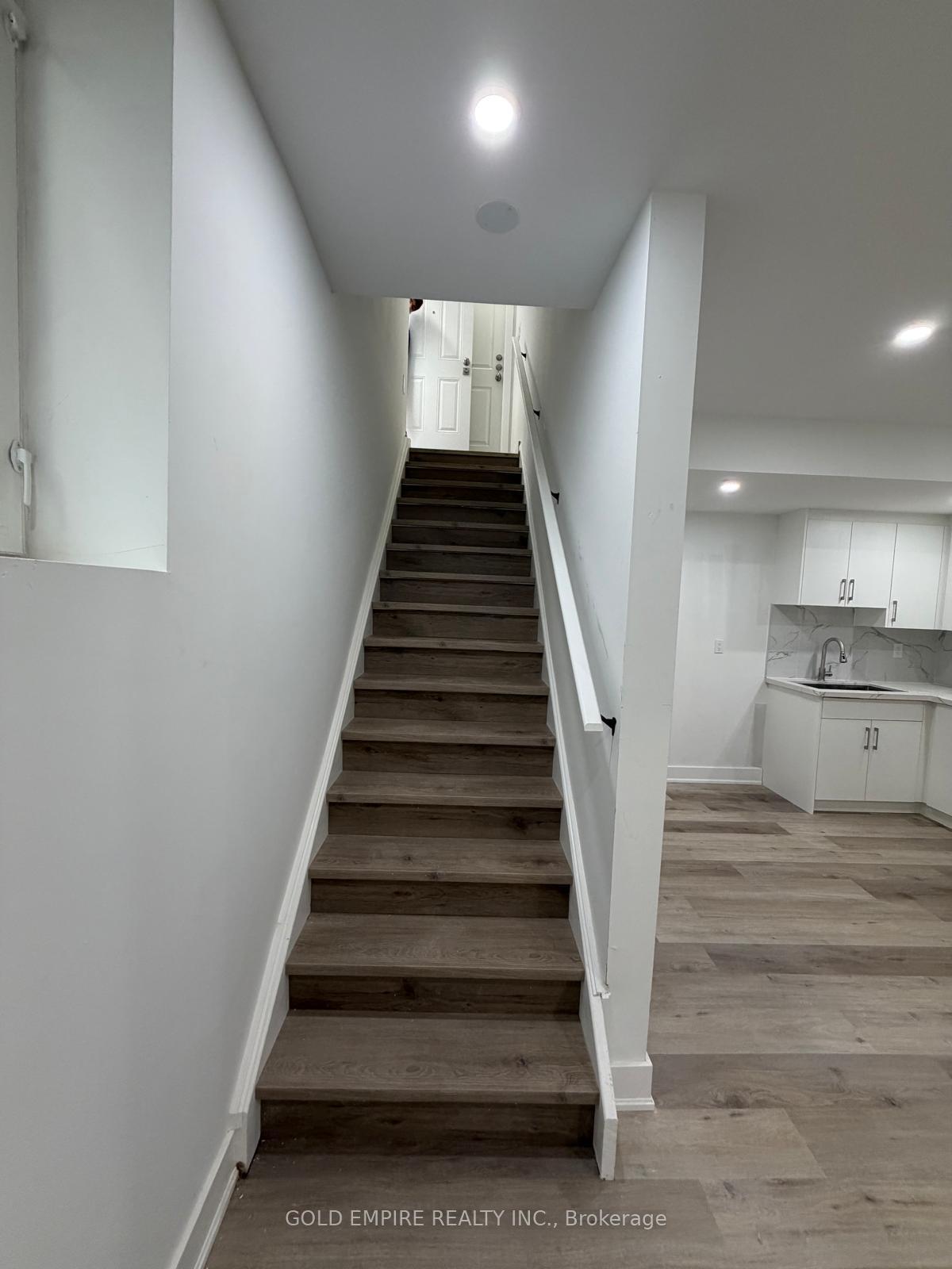 1612 Capri Crescent LOWER, London North — photo 5 of 5