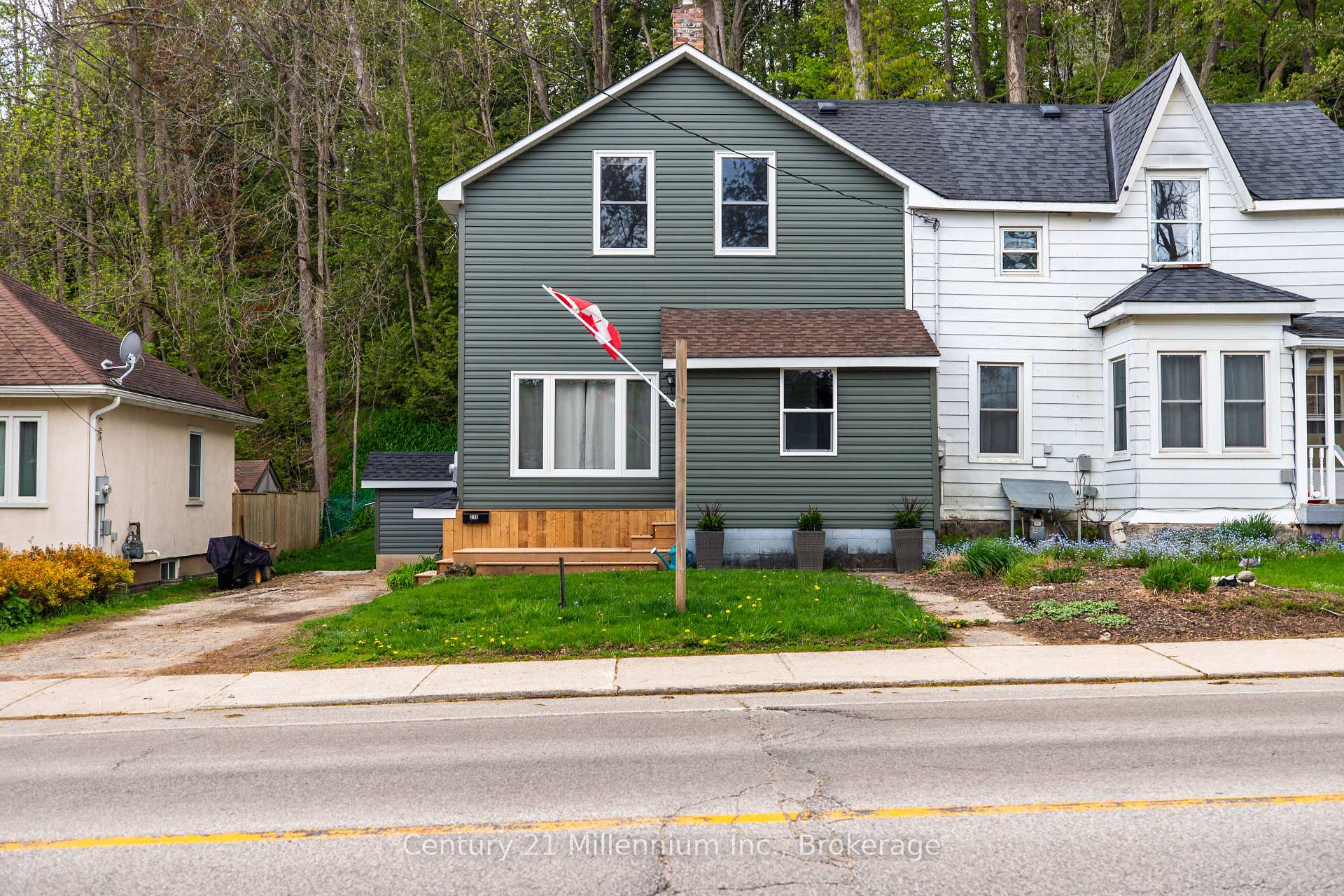 218 2nd Avenue E, Owen Sound, ON N4K 2E6 — Owen Sound, Ontario
