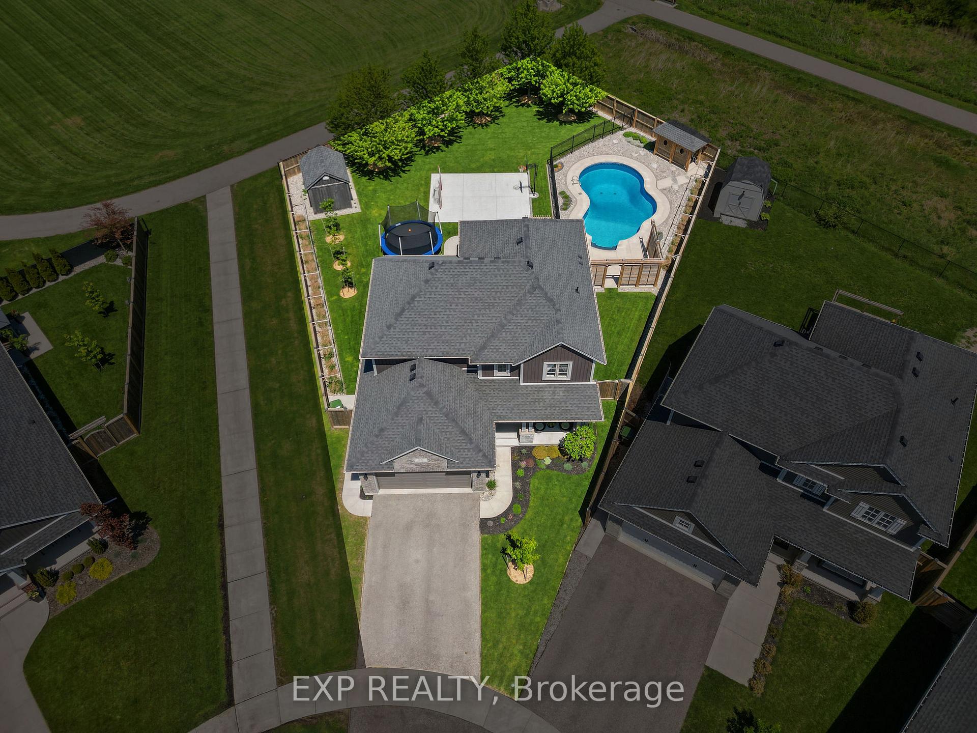 26 Carolina Crescent, St. Thomas — photo 4 of 5