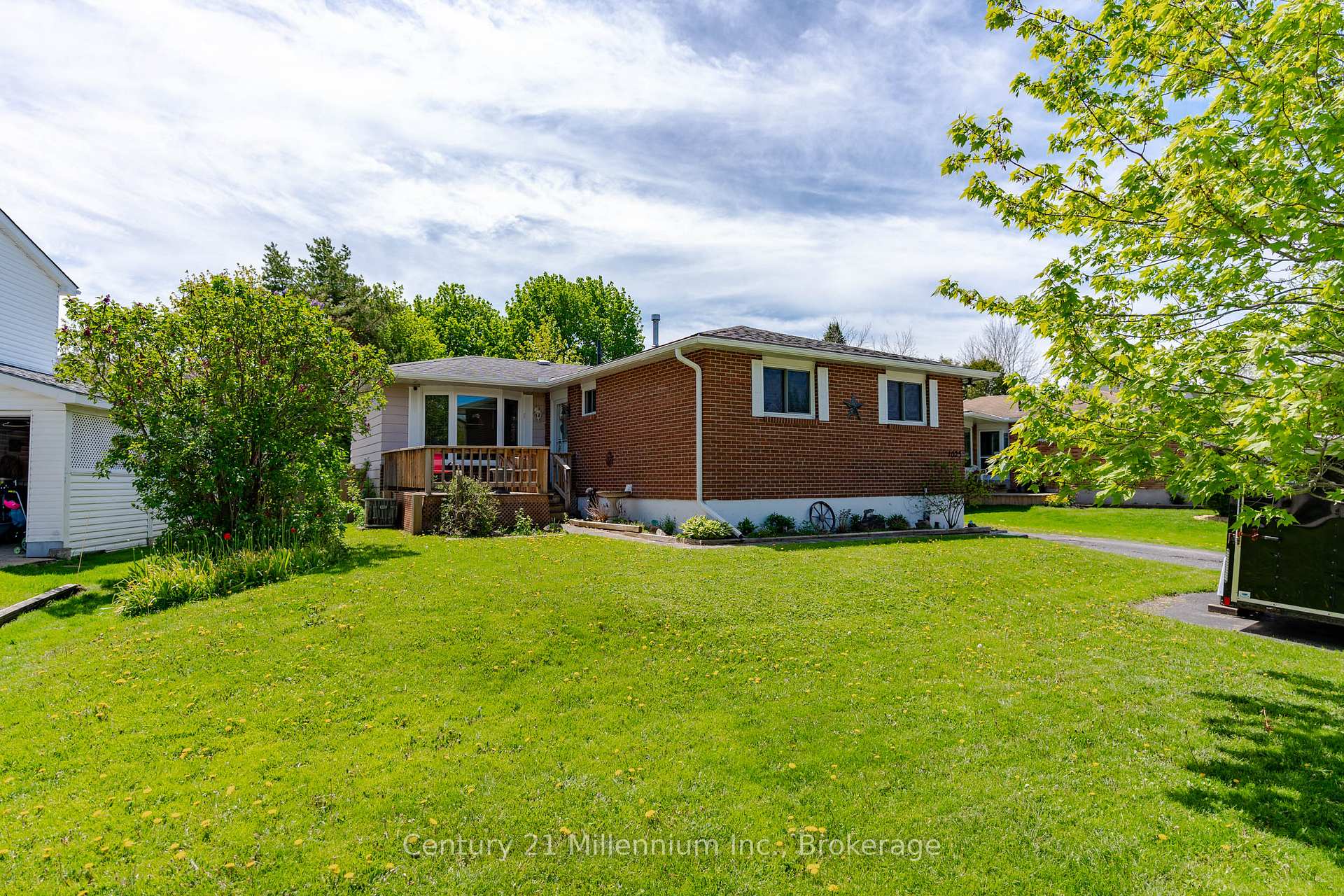 1025 12th Street E, Owen Sound — photo 3 of 5