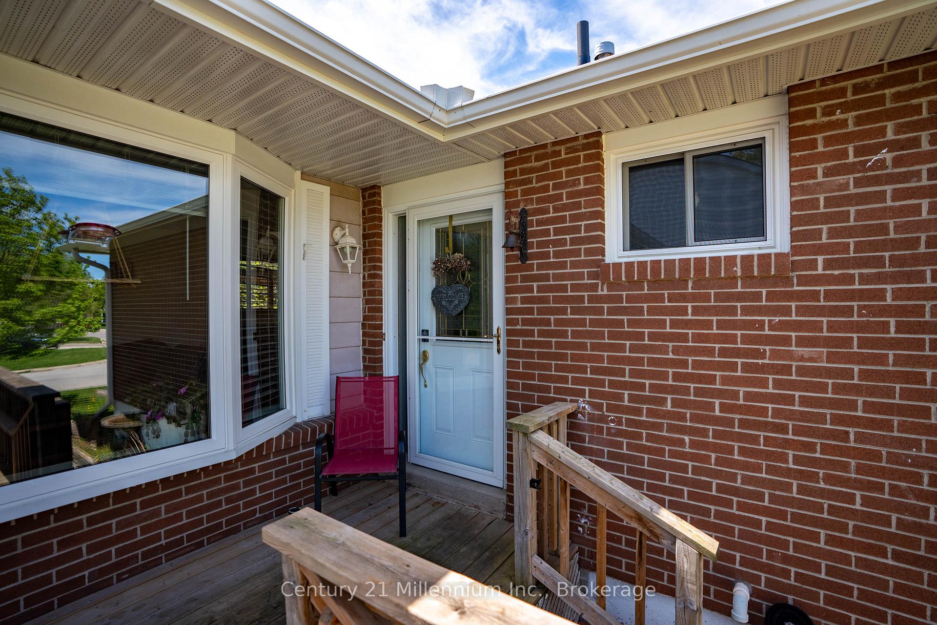 1025 12th Street E, Owen Sound — photo 5 of 5