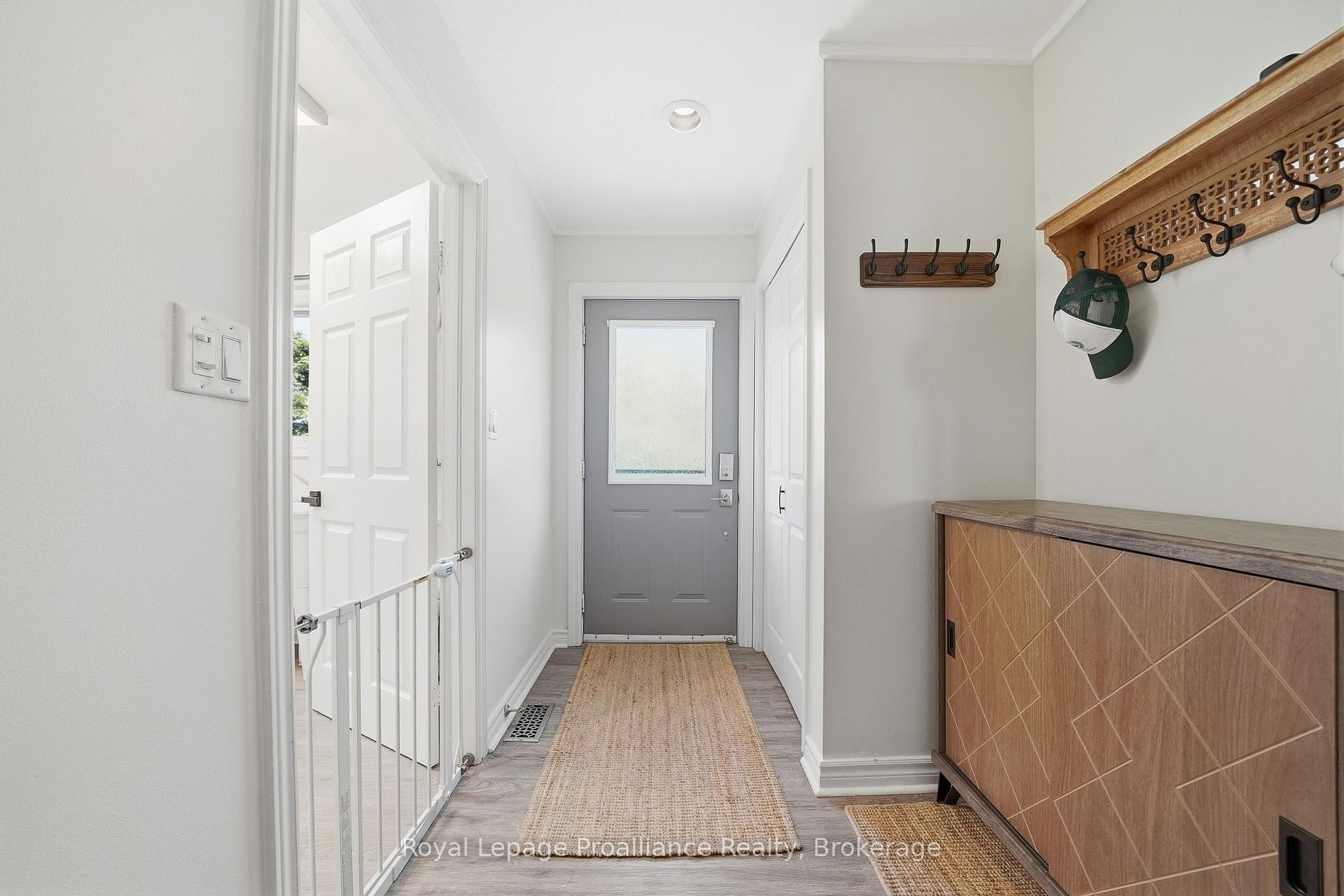 33 Peats Point Lane, Prince Edward County — photo 4 of 5