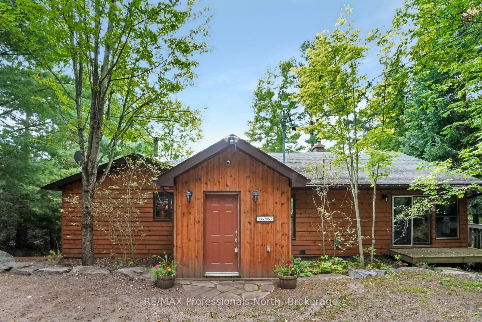 2435 Watts Road, Dysart et al — photo 3 of 5