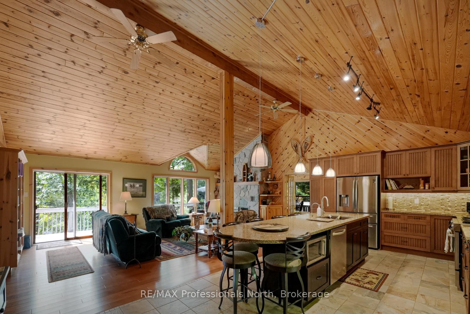 2435 Watts Road, Dysart et al — photo 5 of 5