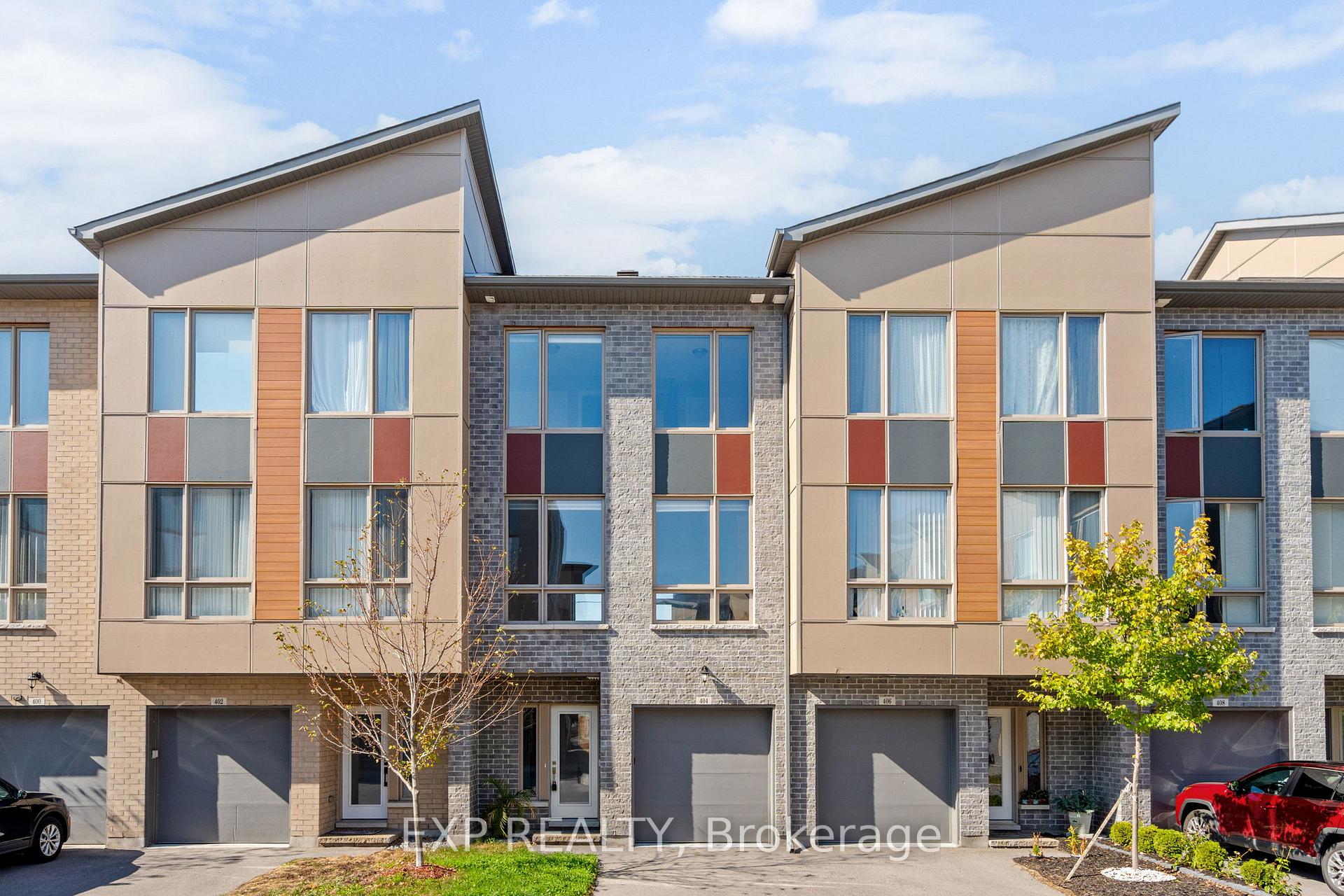 404 Terravita Private, Hunt Club - Windsor Park Village and Area, ON K1V 2R9 — Hunt Club - Windsor Park Village and Area, Ontario