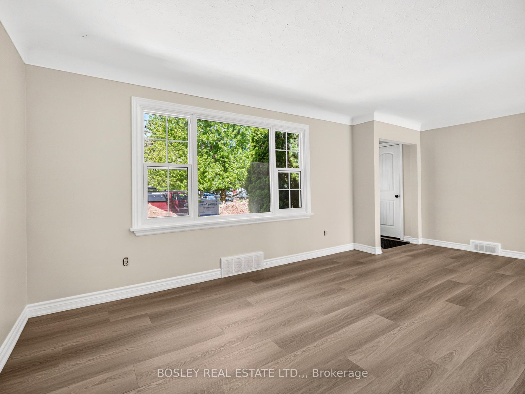 8 PEARCE Avenue, St. Catharines — photo 3 of 5