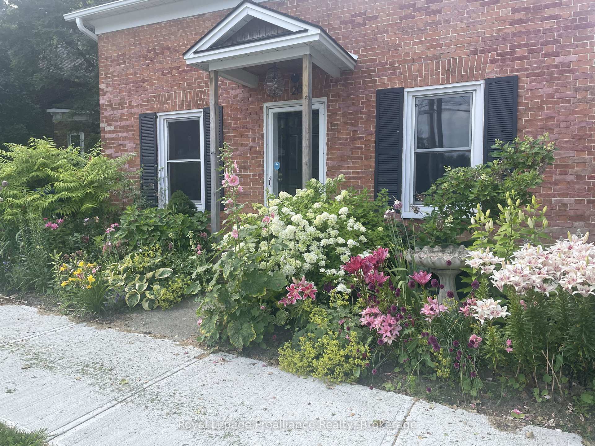 26 York Street, Prince Edward County, ON K0K 2T0 — Prince Edward County, Ontario