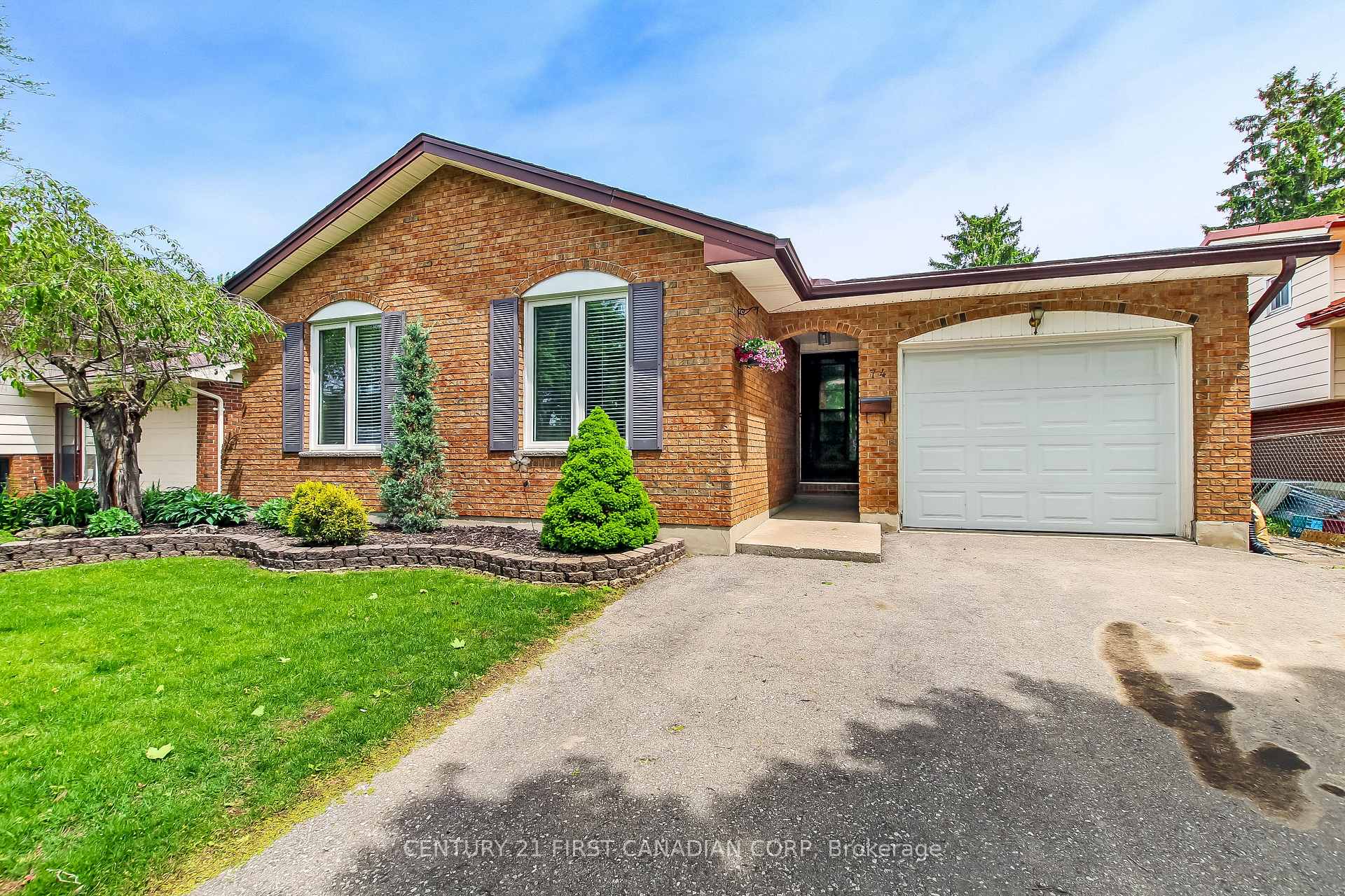 74 Winding Way Crescent, London North, ON N6G 3G2 — London North, Ontario