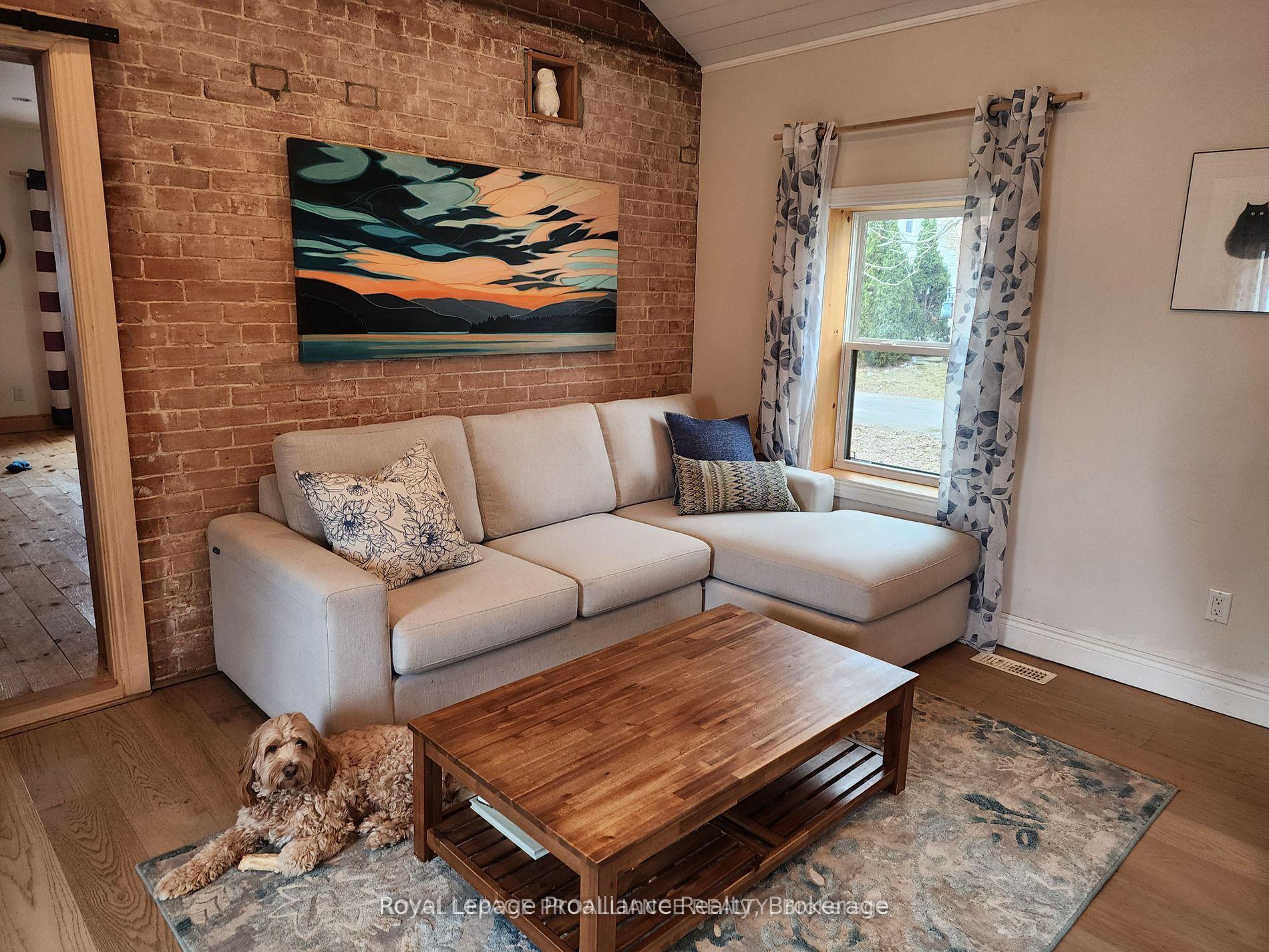 26 York Street, Prince Edward County — photo 5 of 5
