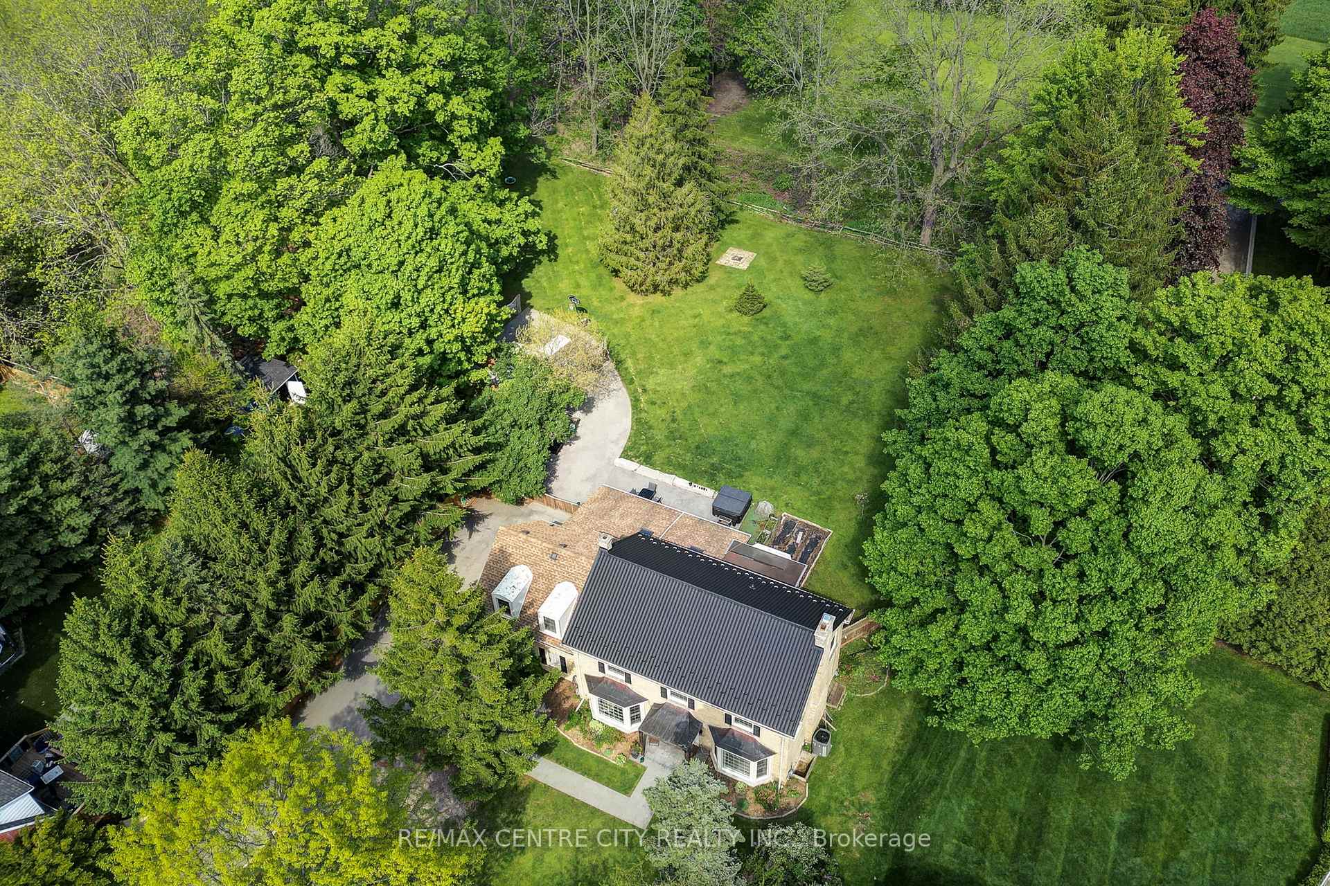 339 Sunset Drive, Central Elgin — photo 3 of 5