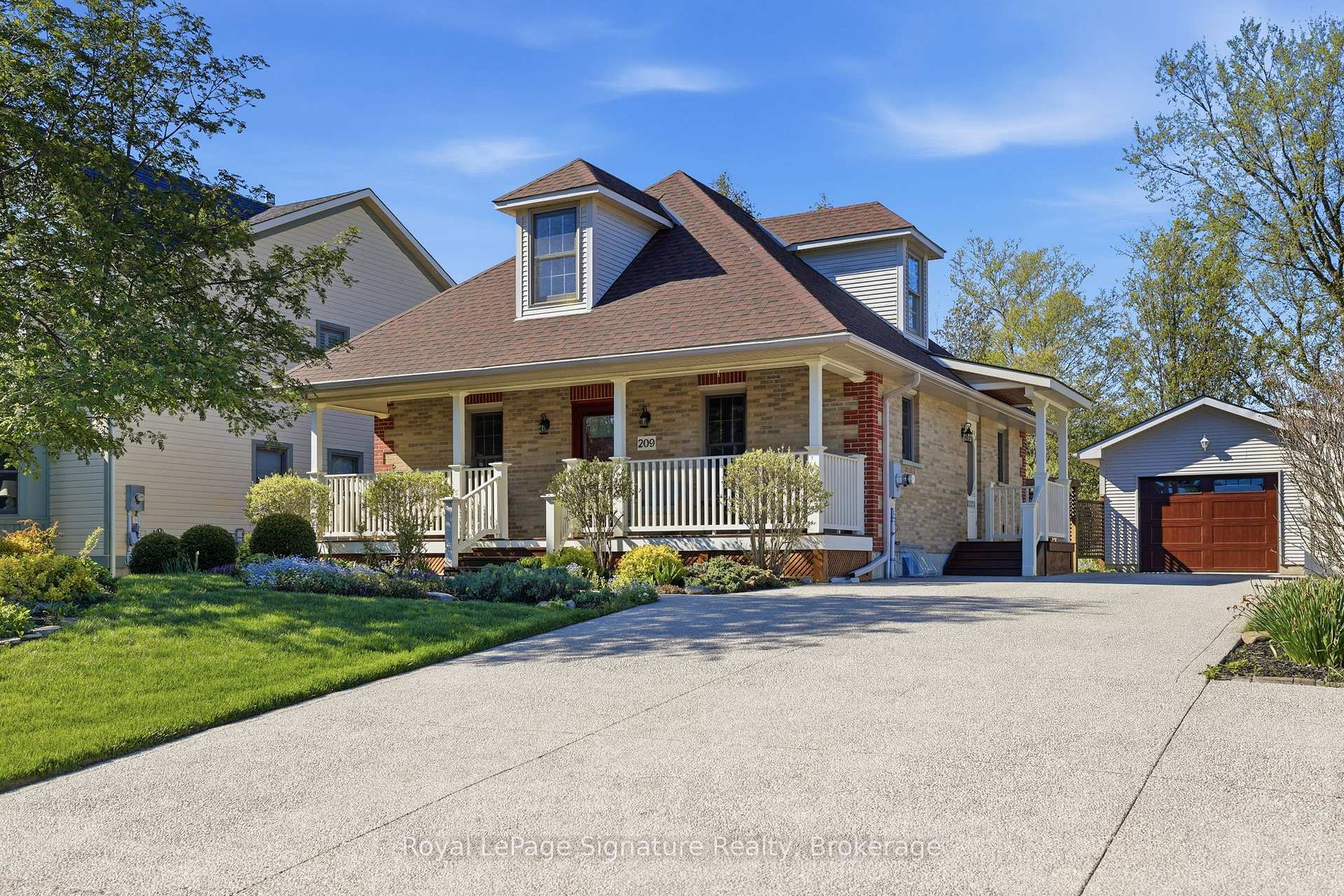 209 Summerhill Road, Saugeen Shores — photo 2 of 5
