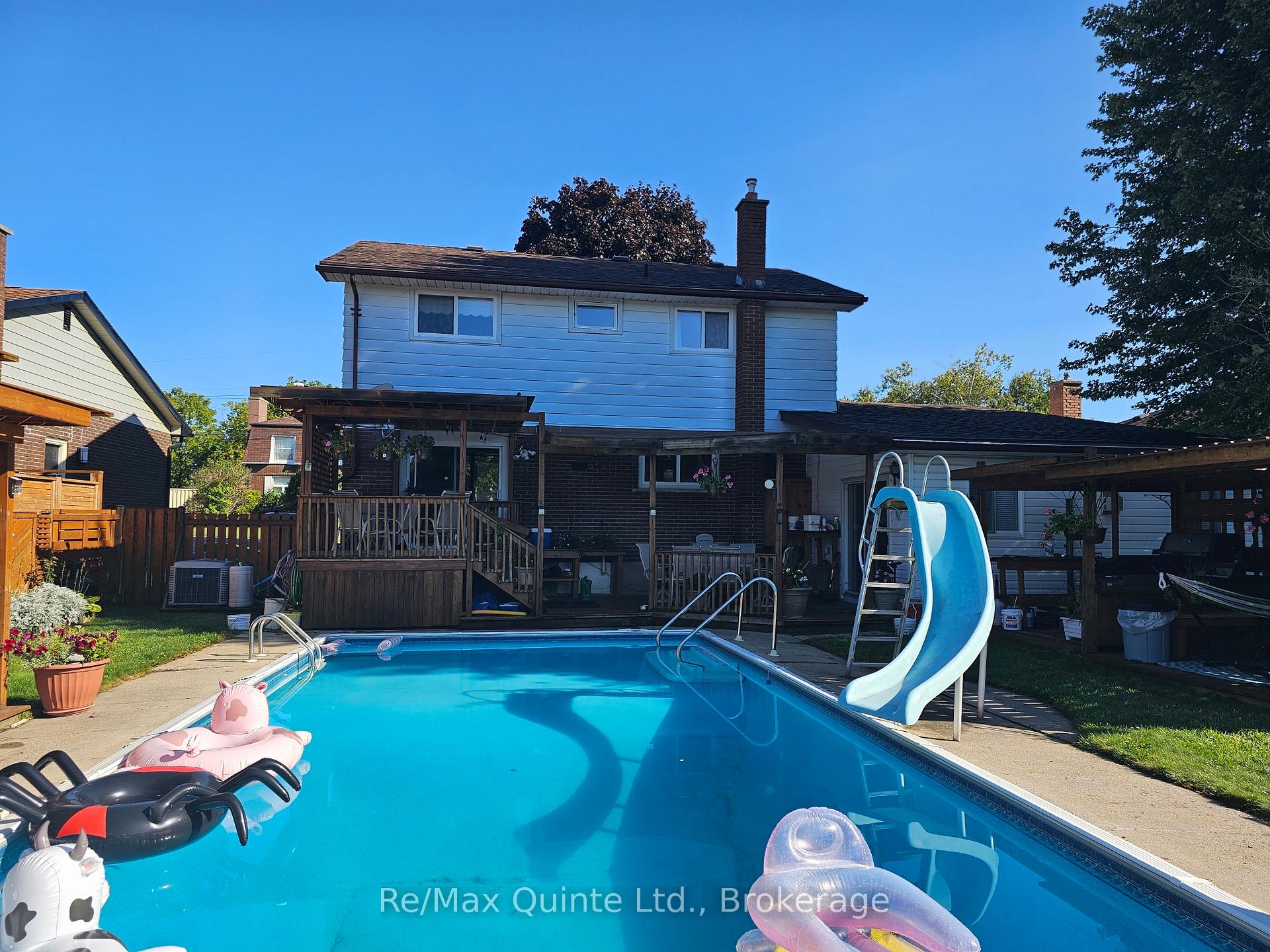 12 Philip Street, Prince Edward County, ON K0K 2T0 — Prince Edward County, Ontario