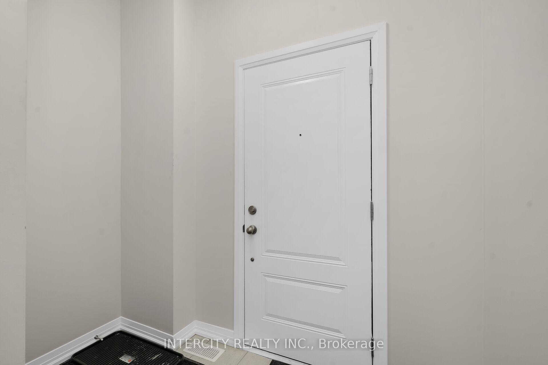 118 Gordon Street Blk 7 Unit 4, Shelburne — photo 3 of 5
