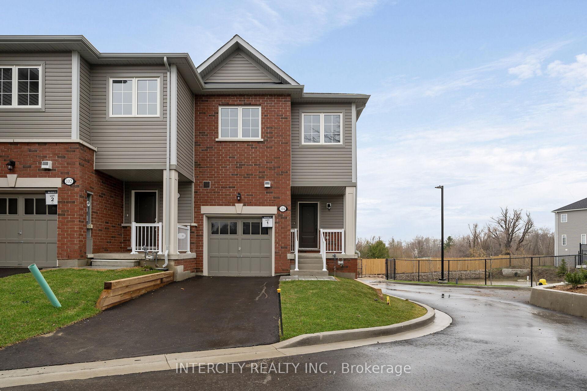 104 Walden Street Blk 7 Unit 1, Shelburne, ON L9V 3Y1 — Shelburne, Ontario
