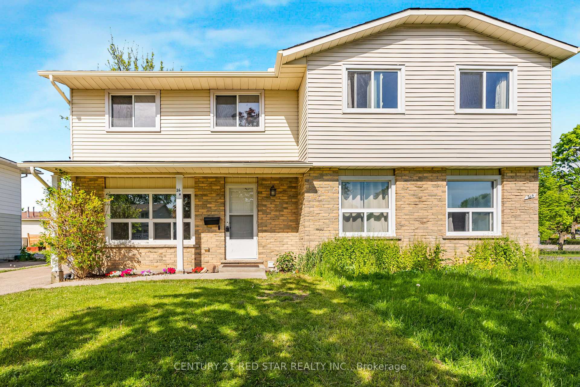 26A Helene Crescent, Waterloo, ON N2L 5E5 — Waterloo, Ontario