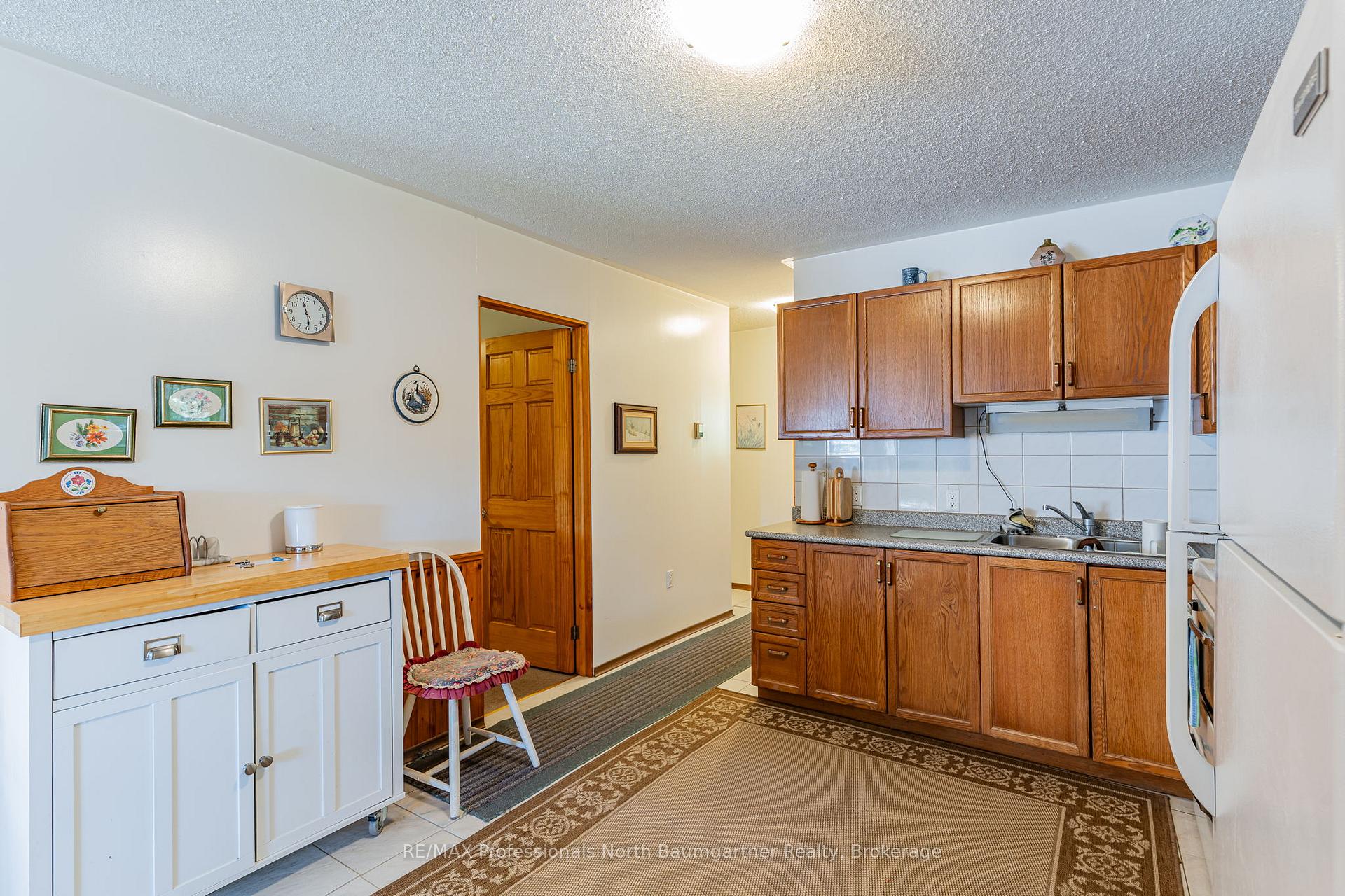 1566 West Settlement Road, Dysart et al — photo 4 of 5