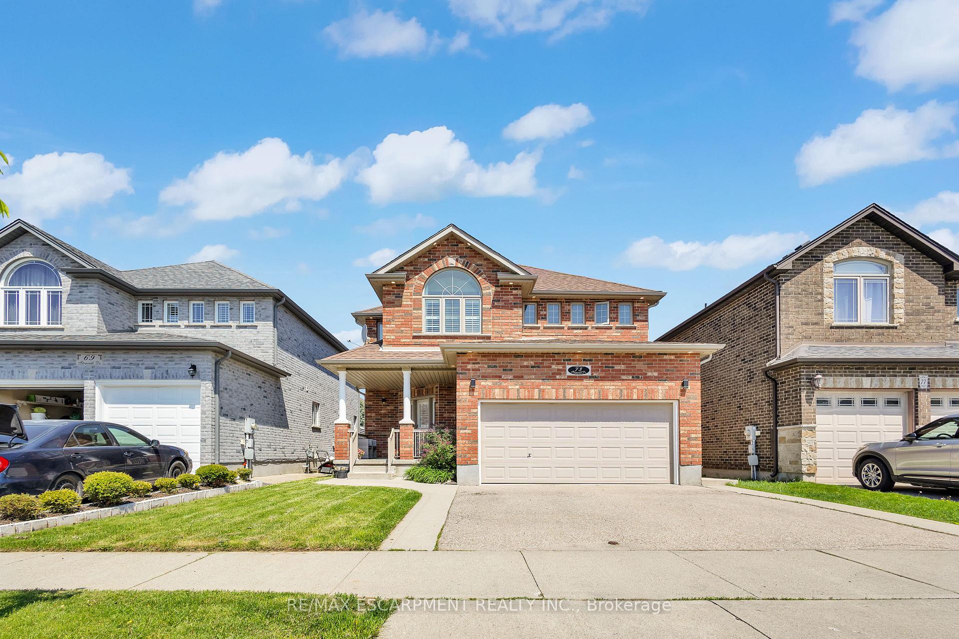 73 Fitzgerald Drive, Cambridge — photo 2 of 5