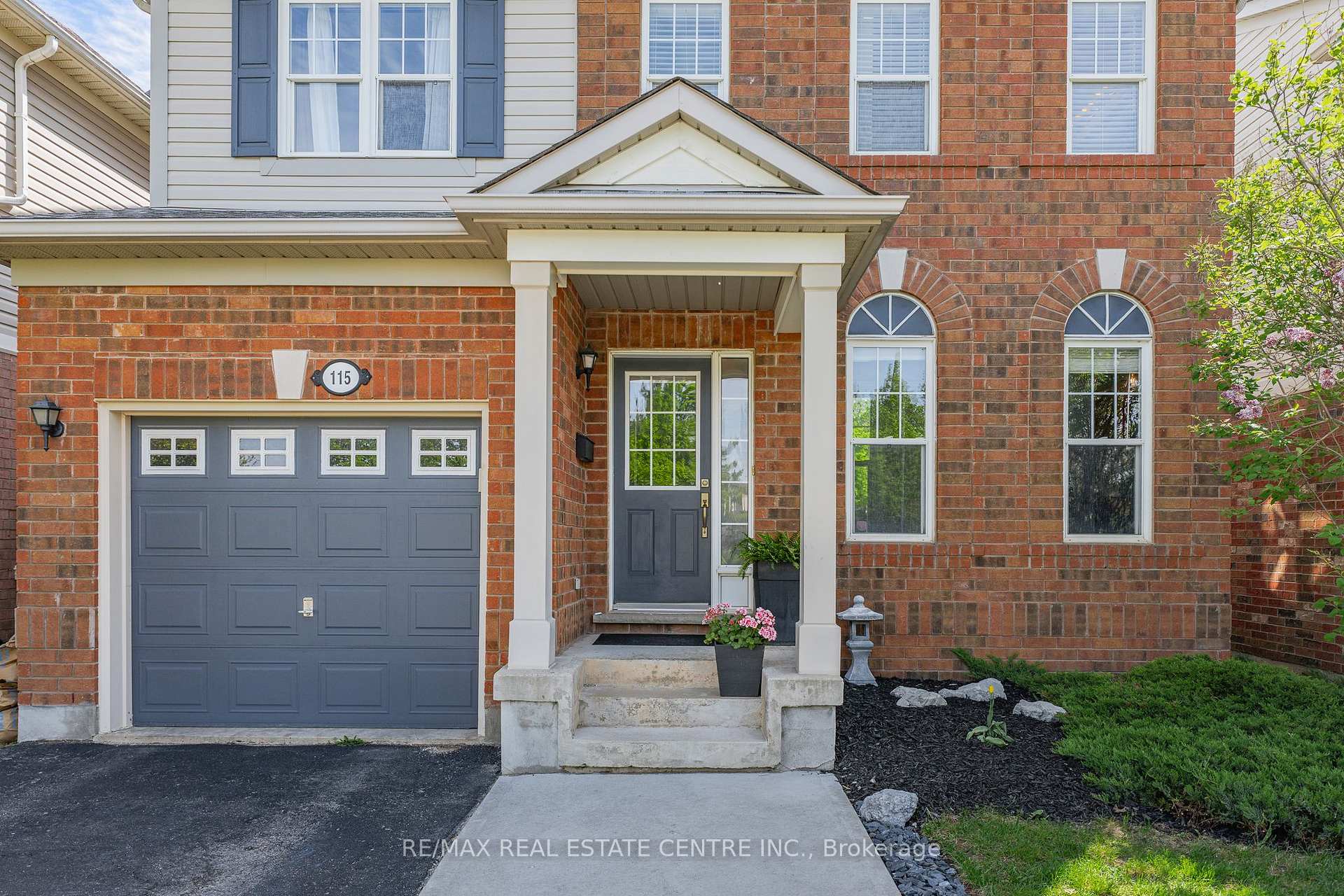 115 Arthur Fach Drive, Cambridge — photo 3 of 5