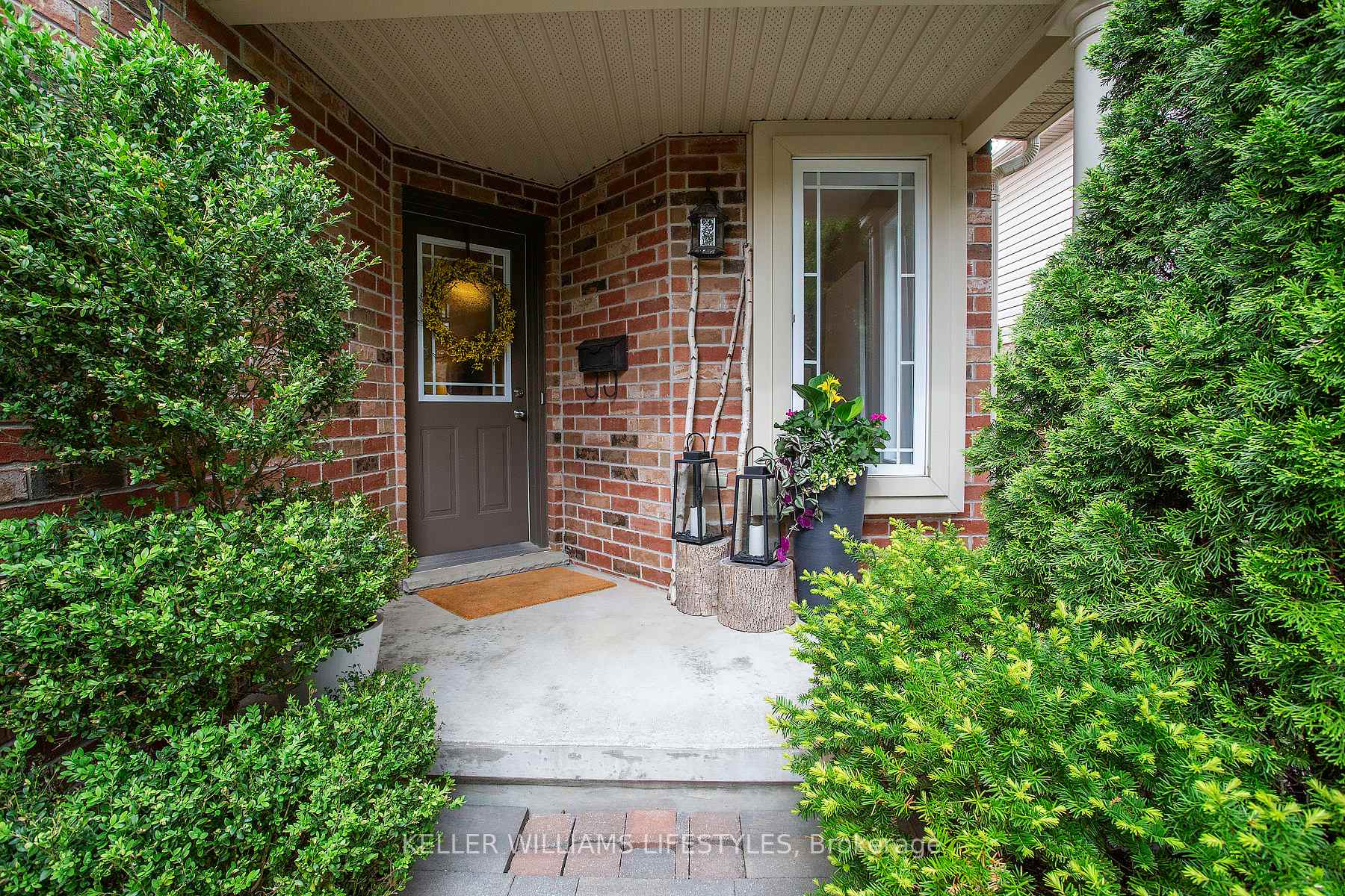 858 Sandcherry Street, London North — photo 3 of 5