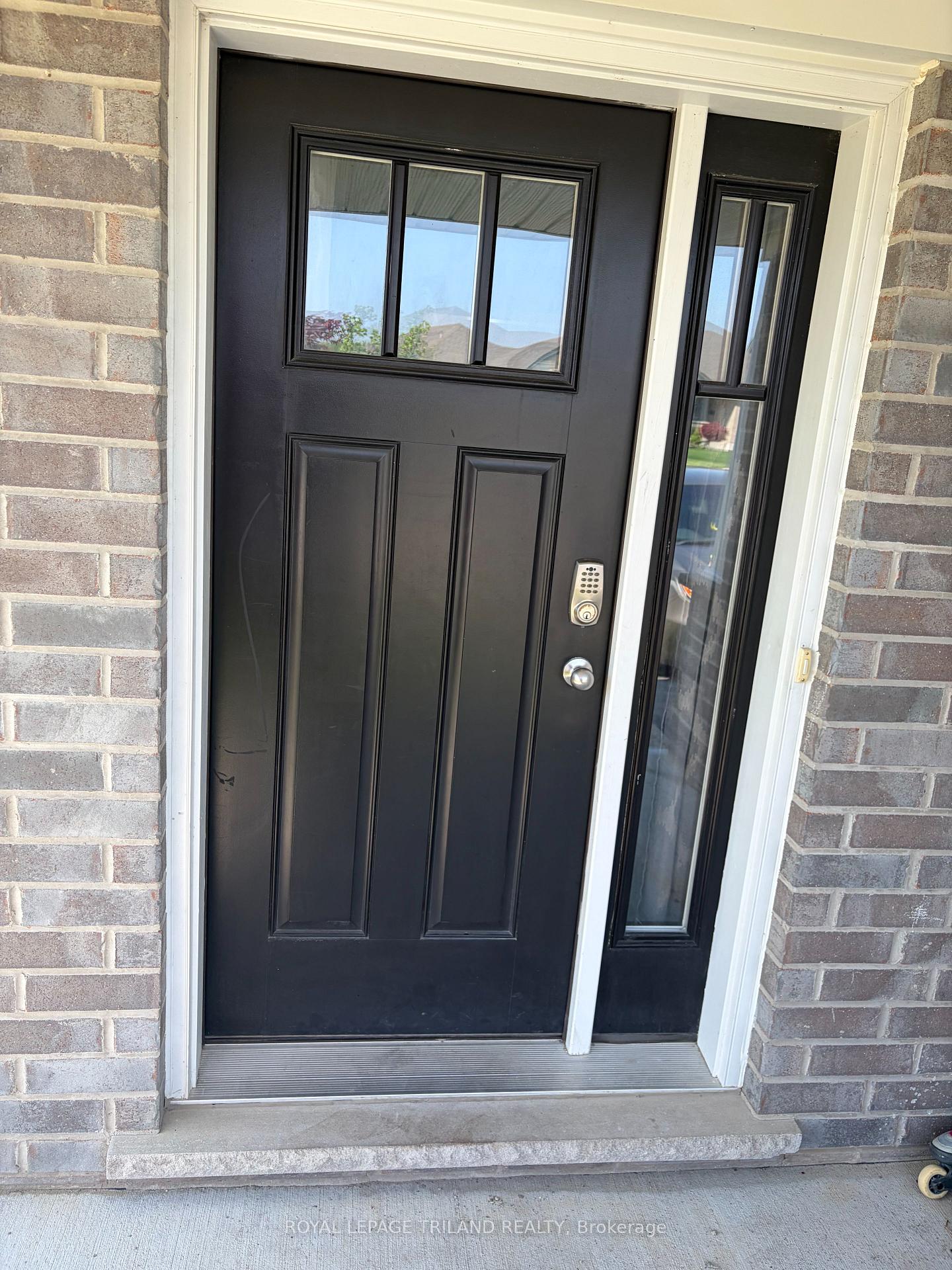 204 Peach Tree Boulevard MAIN LEVEL, St. Thomas — photo 3 of 5