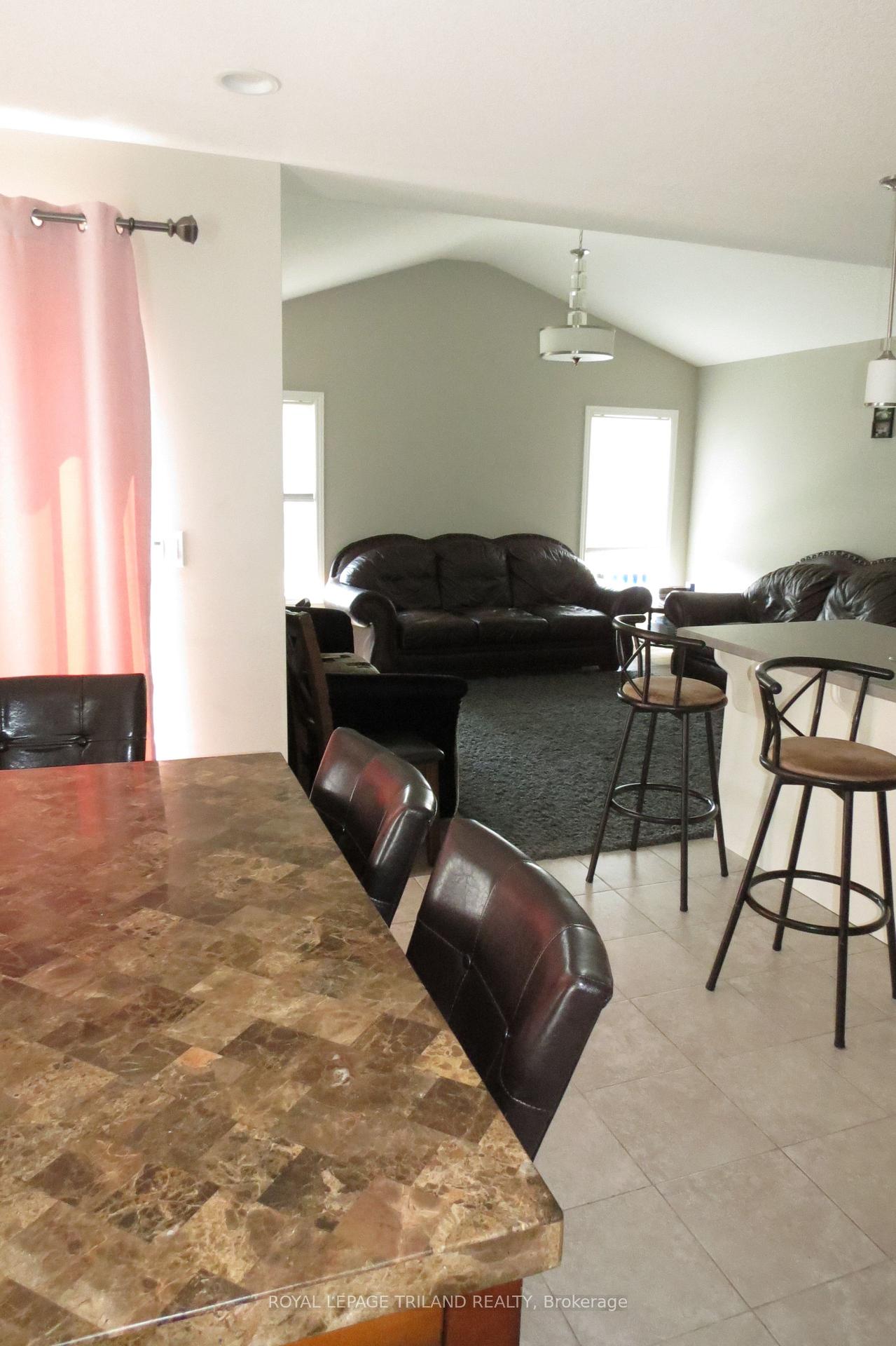 204 Peach Tree Boulevard MAIN LEVEL, St. Thomas — photo 5 of 5