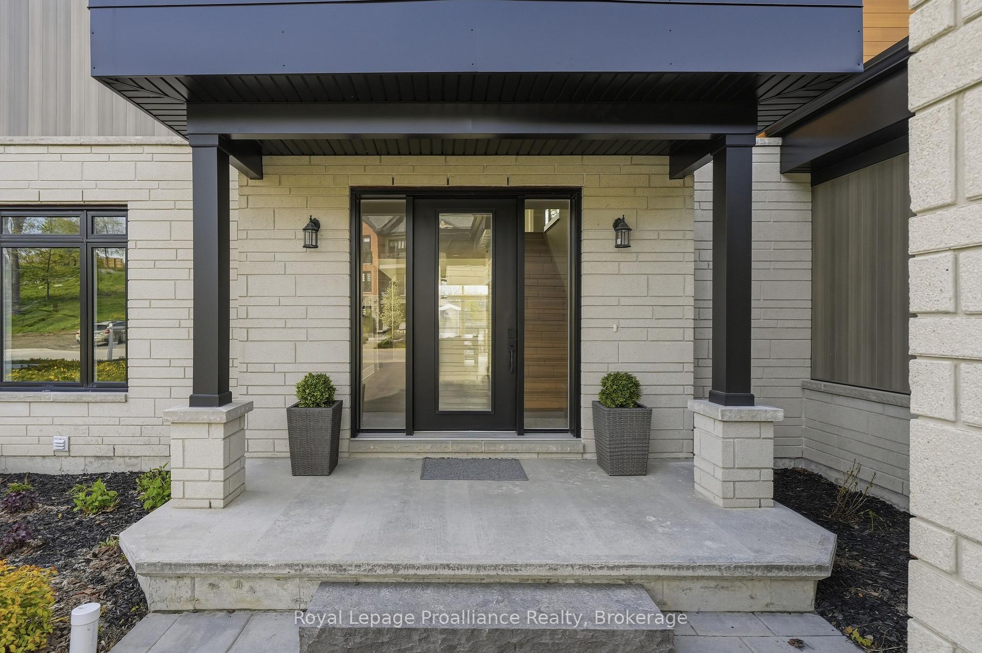 107 Villeneuve Drive, Prince Edward County — photo 2 of 5