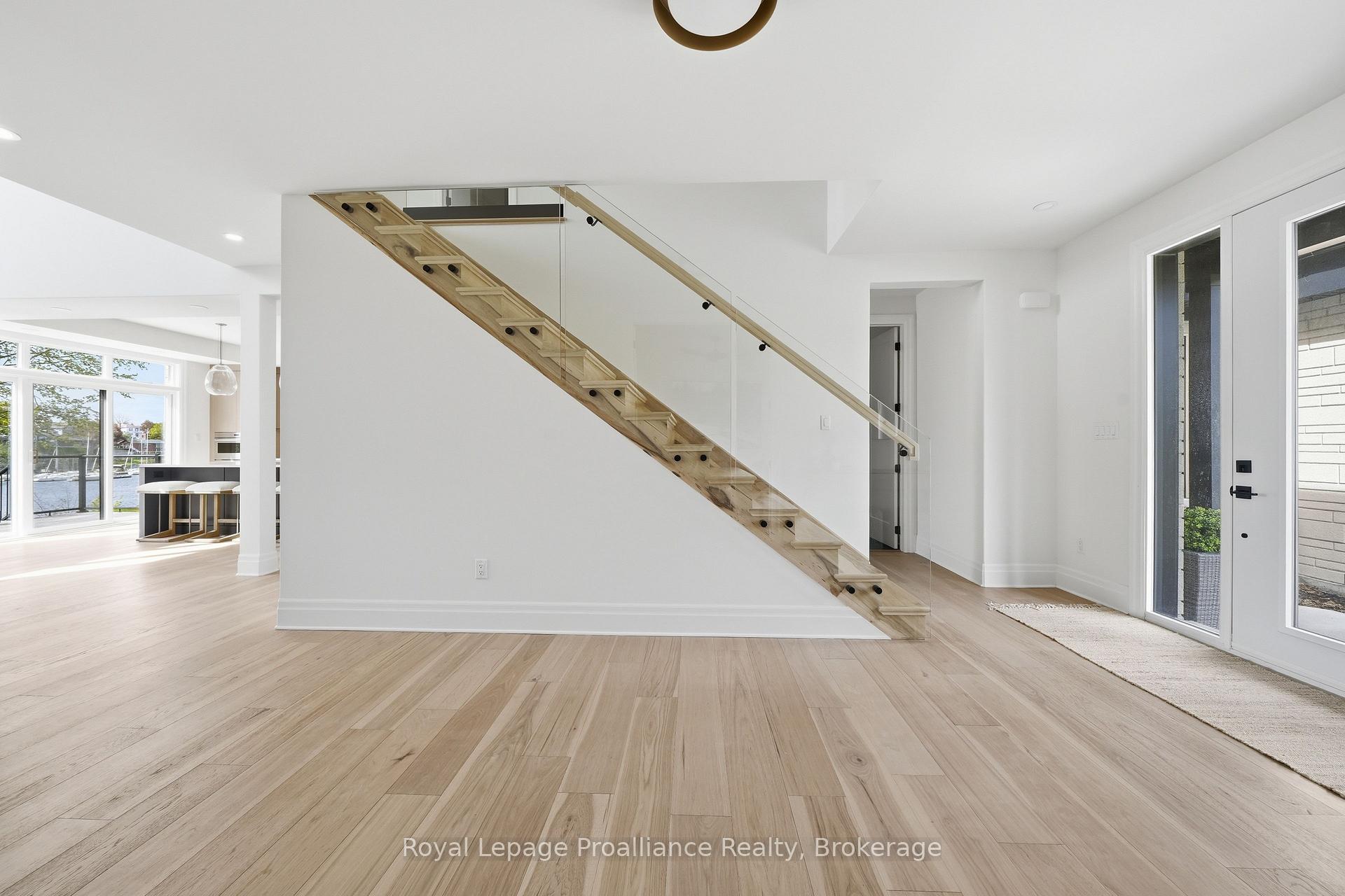 107 Villeneuve Drive, Prince Edward County — photo 4 of 5