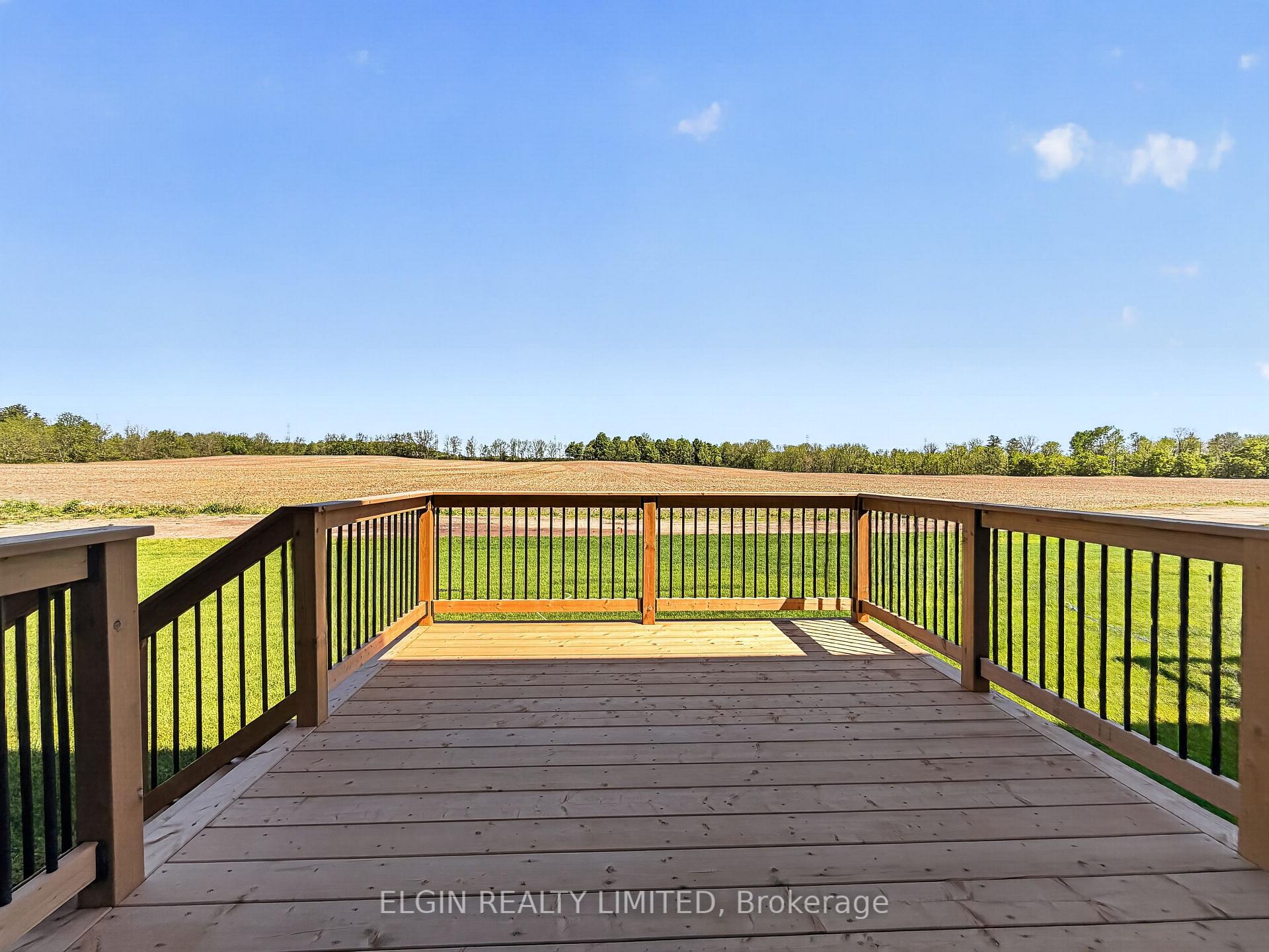8 Canary Street, Tillsonburg — photo 2 of 5