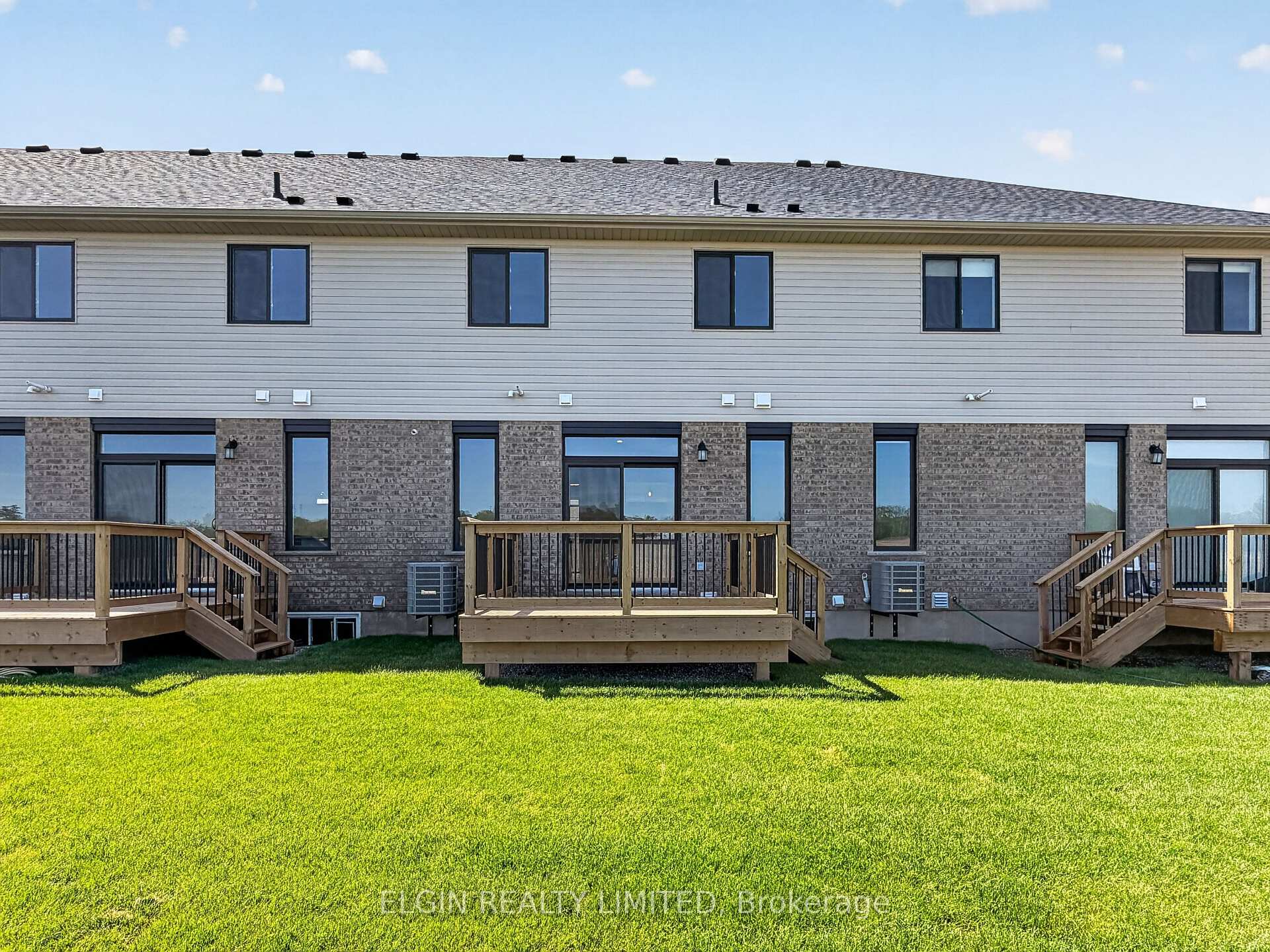 10 Canary Street, Tillsonburg — photo 4 of 5