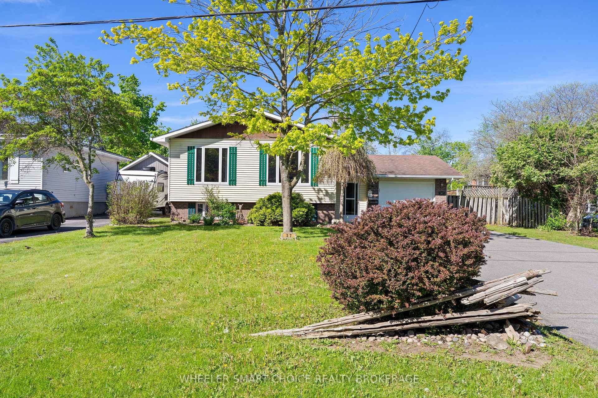 37 Dickinson Drive, South Stormont — photo 2 of 5
