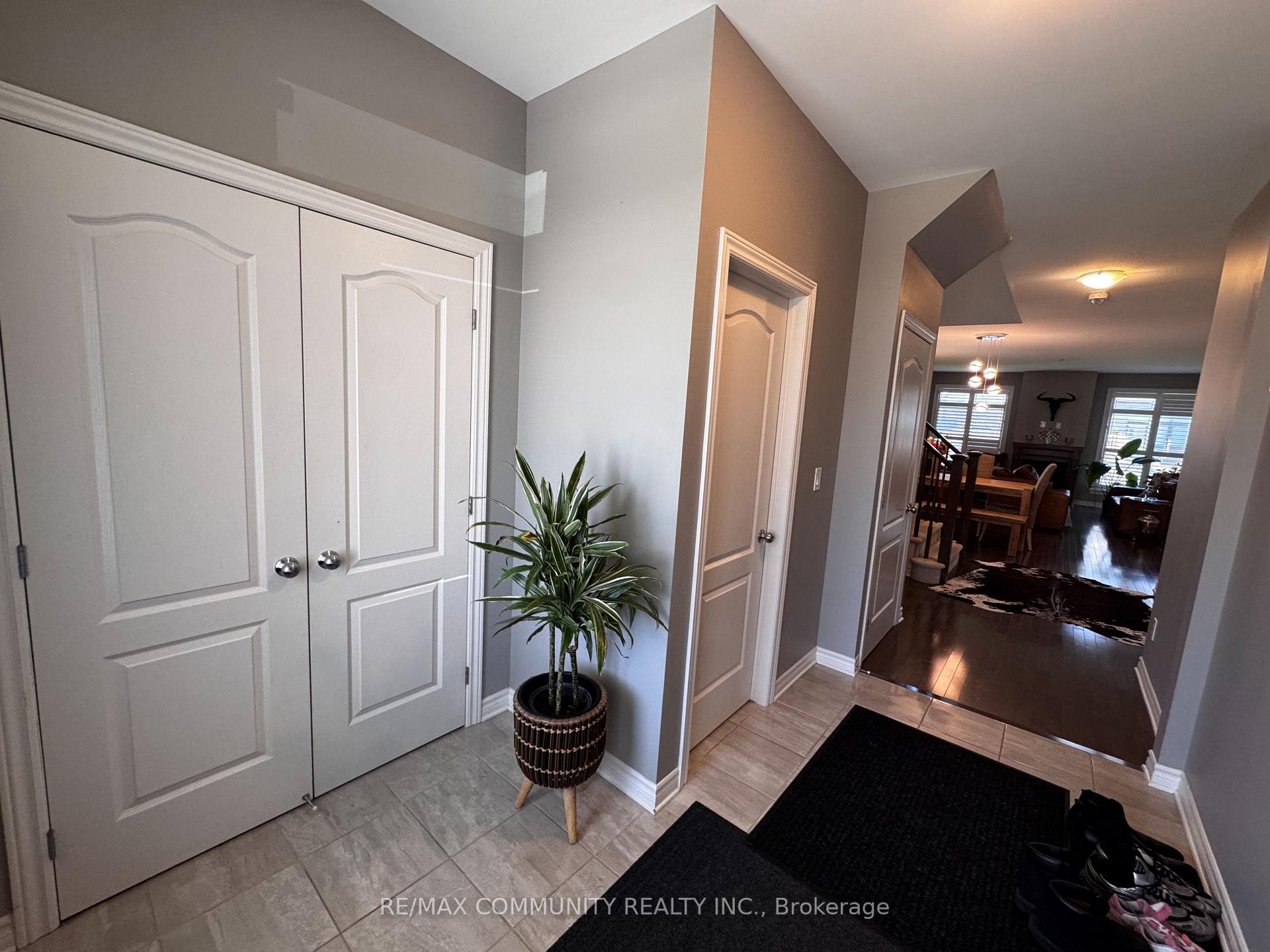 1098 Woodhaven Drive, Kingston — photo 5 of 5
