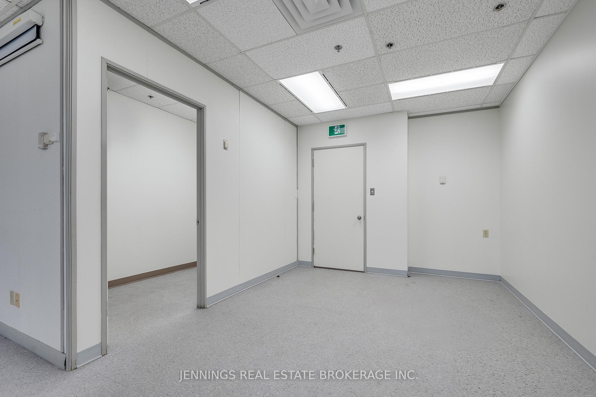 63 Glencoe Street, South of Baseline to Knoxdale — photo 5 of 5