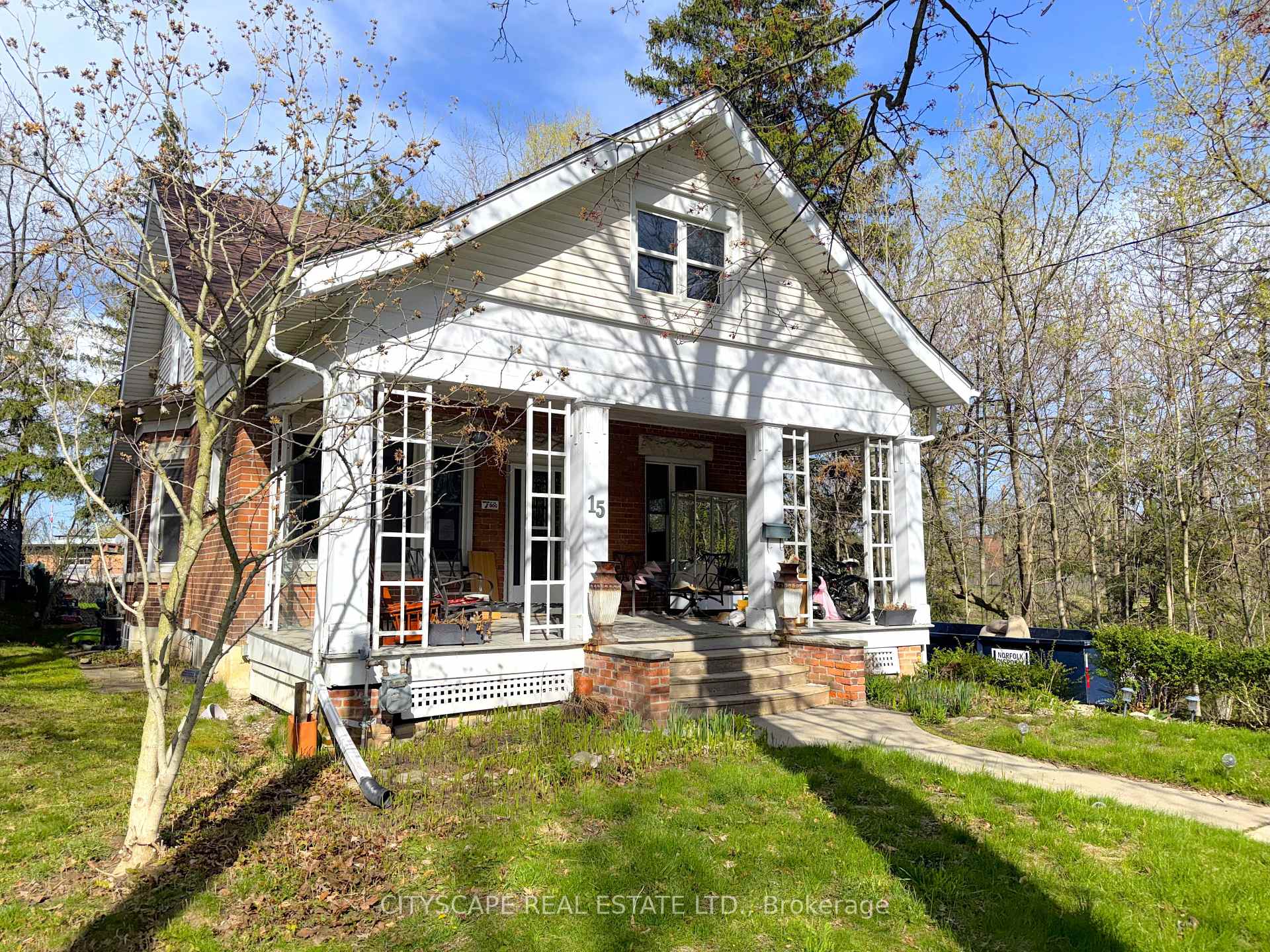 15 Humberstone Avenue, Brantford — photo 3 of 5