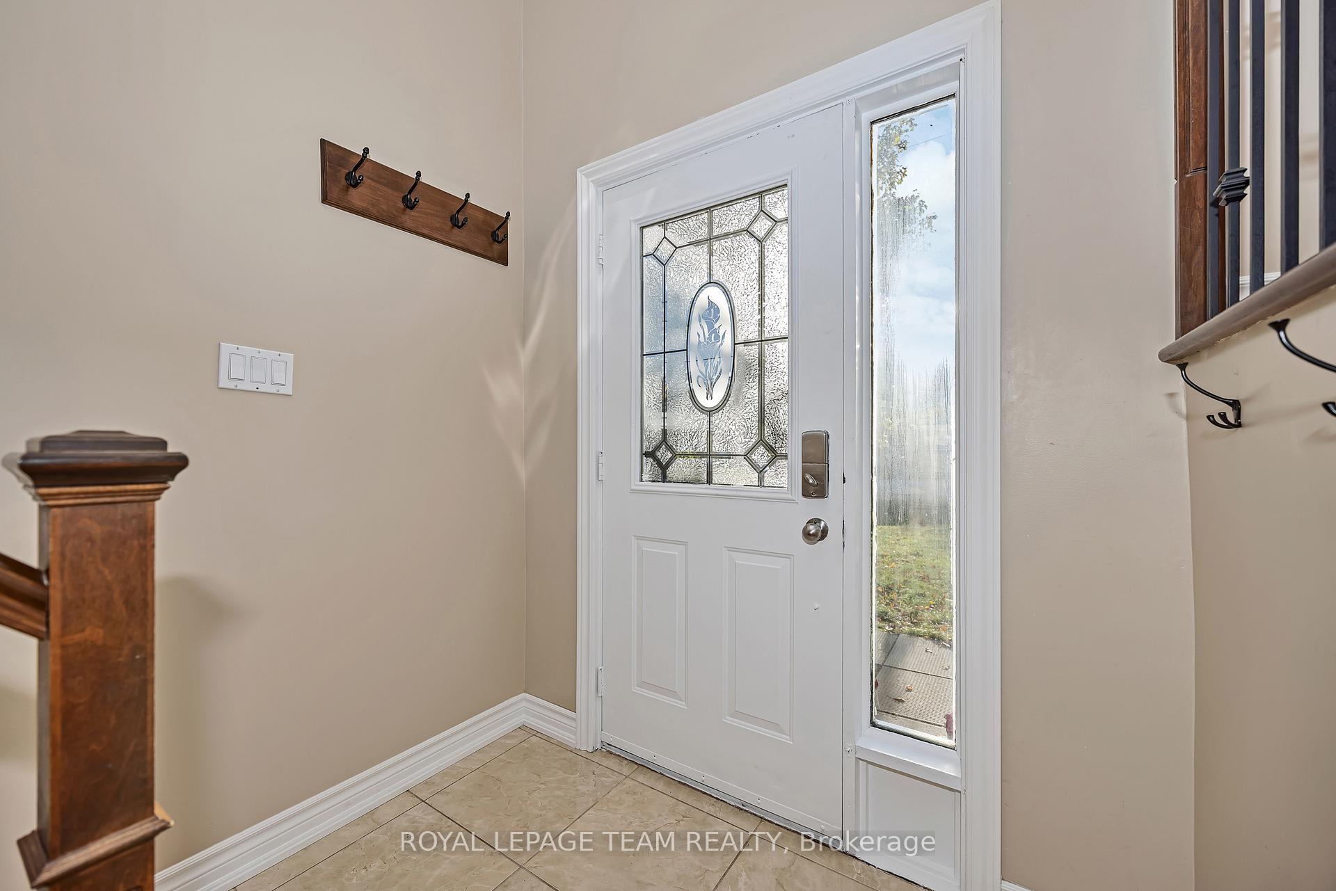 1115 Des Cerisiers Street, Clarence-Rockland — photo 3 of 5