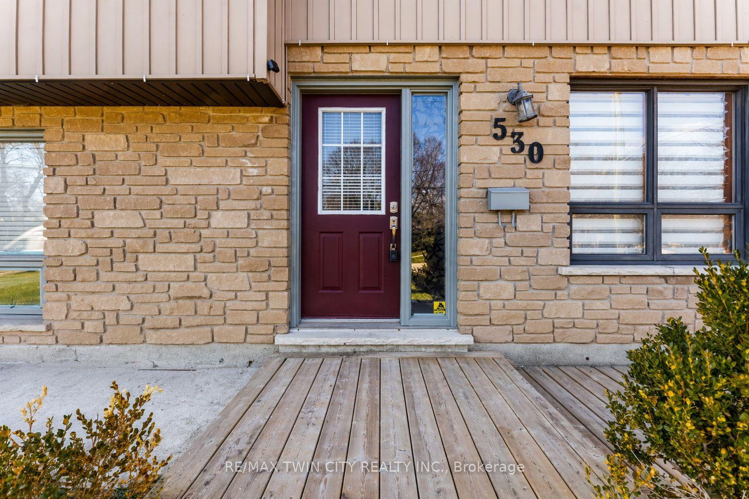 530 Fountain Street S, Cambridge — photo 2 of 5