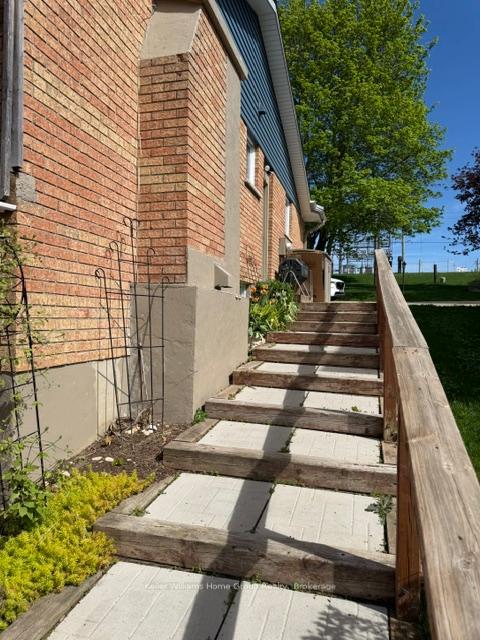 441 Wellington Road 18 N/A, Centre Wellington — photo 2 of 5