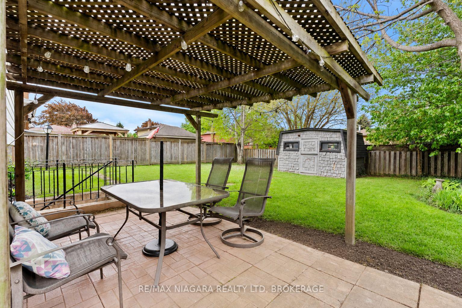 7 Ameer Drive, St. Catharines — photo 4 of 5