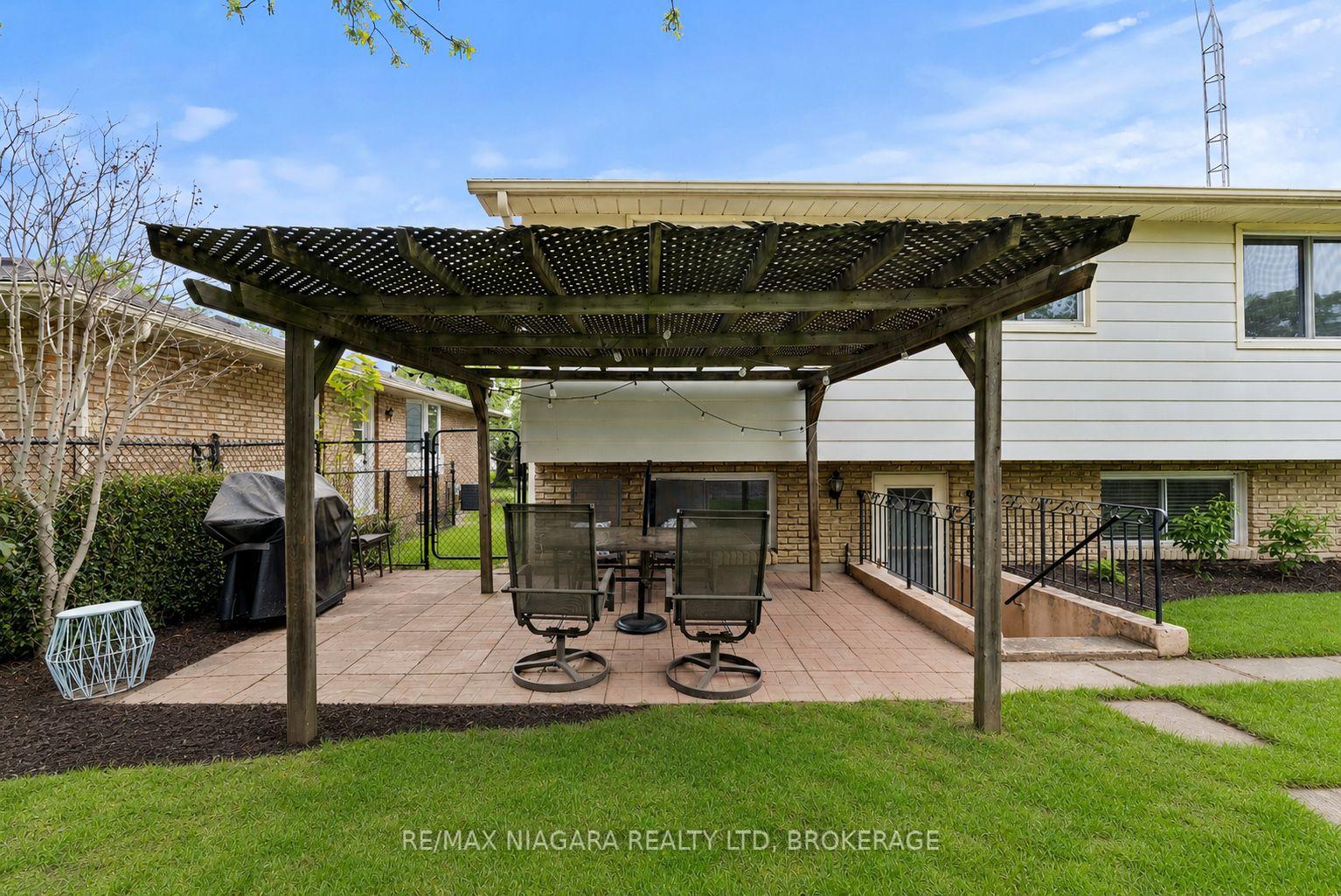 7 Ameer Drive, St. Catharines — photo 5 of 5