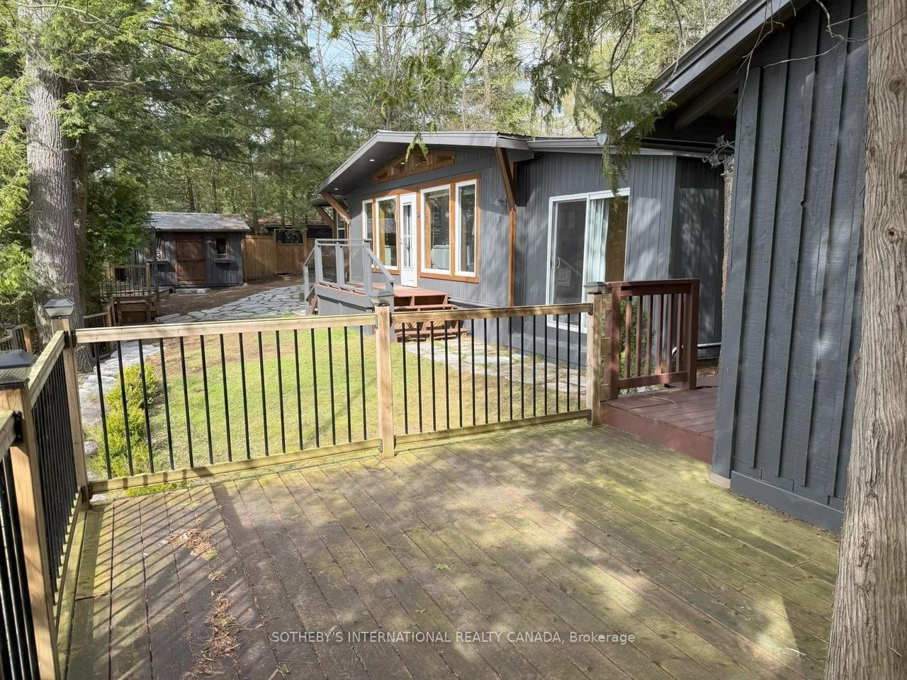 1030 Cobble Rose Lane, Minden Hills — photo 2 of 5