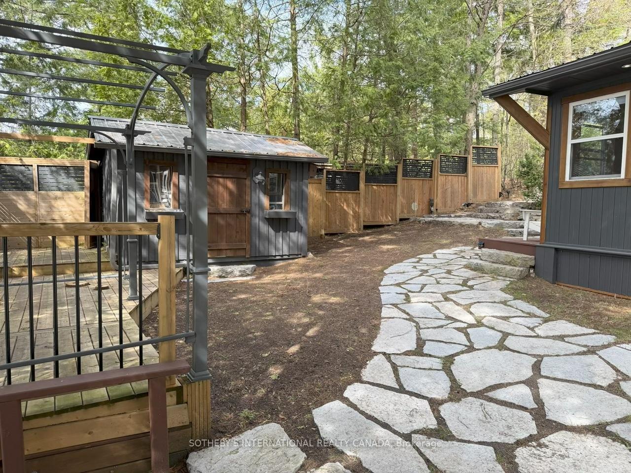 1030 Cobble Rose Lane, Minden Hills — photo 4 of 5