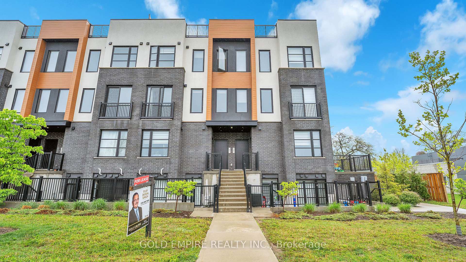 3900 Savoy Street 99, London South, ON N6P 0H9 — London South, Ontario